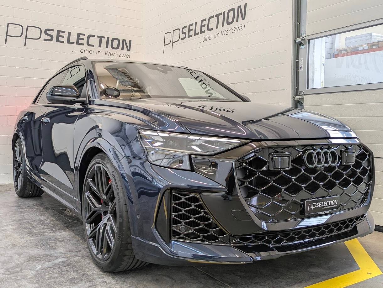 AUDI RS Q8 SUV 4.0 V8 TFSI quattro T-Tronic*FACELIFT 5J GAR ALL-BLACK SPORT-AGA SITZKLIMA STANDHEIZ AHK*