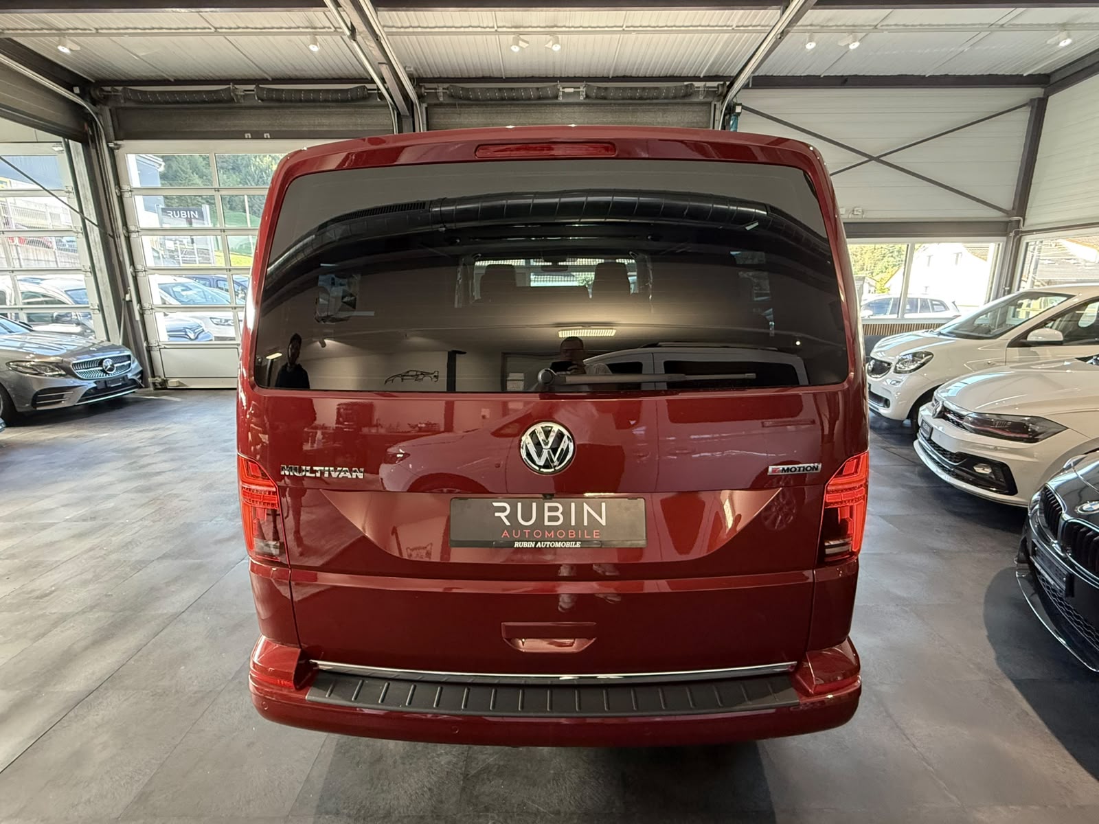 VW T6.1 Multivan 2.0 TDI Highline Liberty 4Motion DSG-showroom-element-3