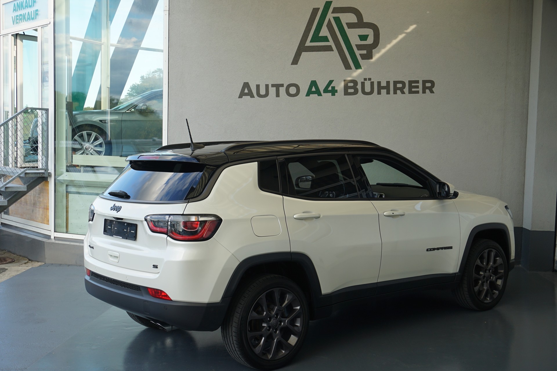 JEEP Compass 1.4 Turbo "S" 170PS AWD-image-7