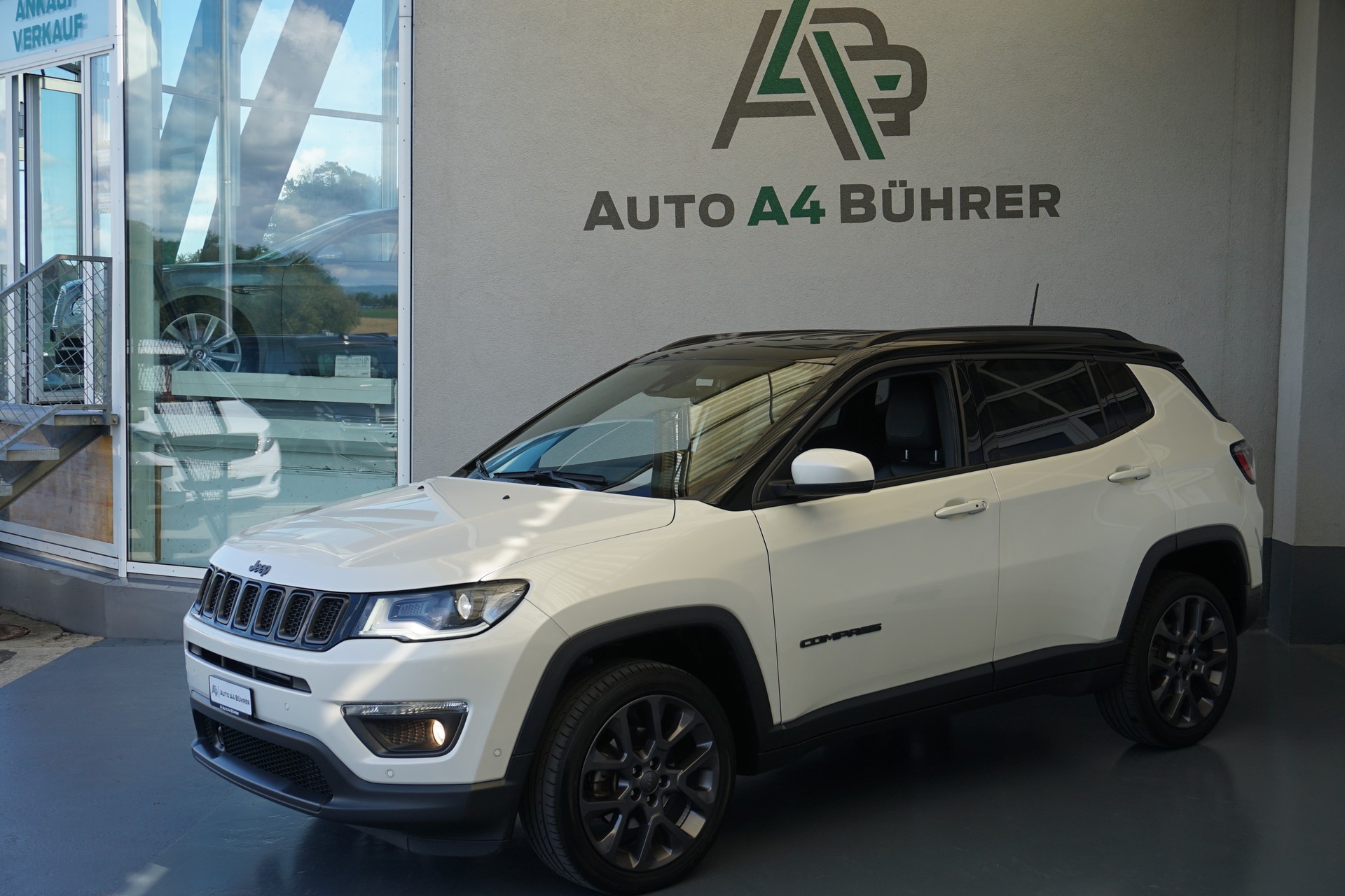JEEP Compass 1.4 Turbo "S" 170PS AWD-showroom-element-3