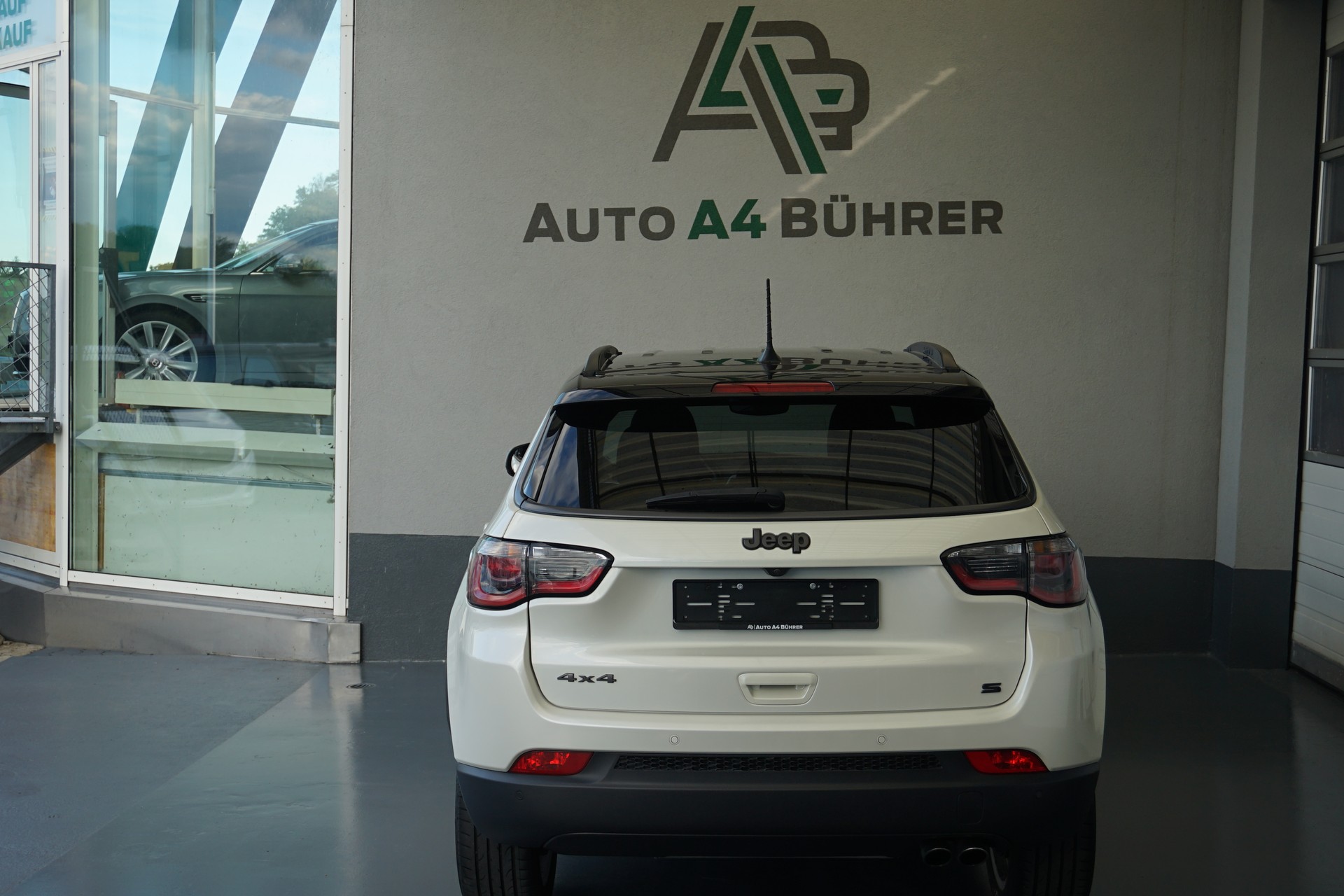 JEEP Compass 1.4 Turbo "S" 170PS AWD-image-10