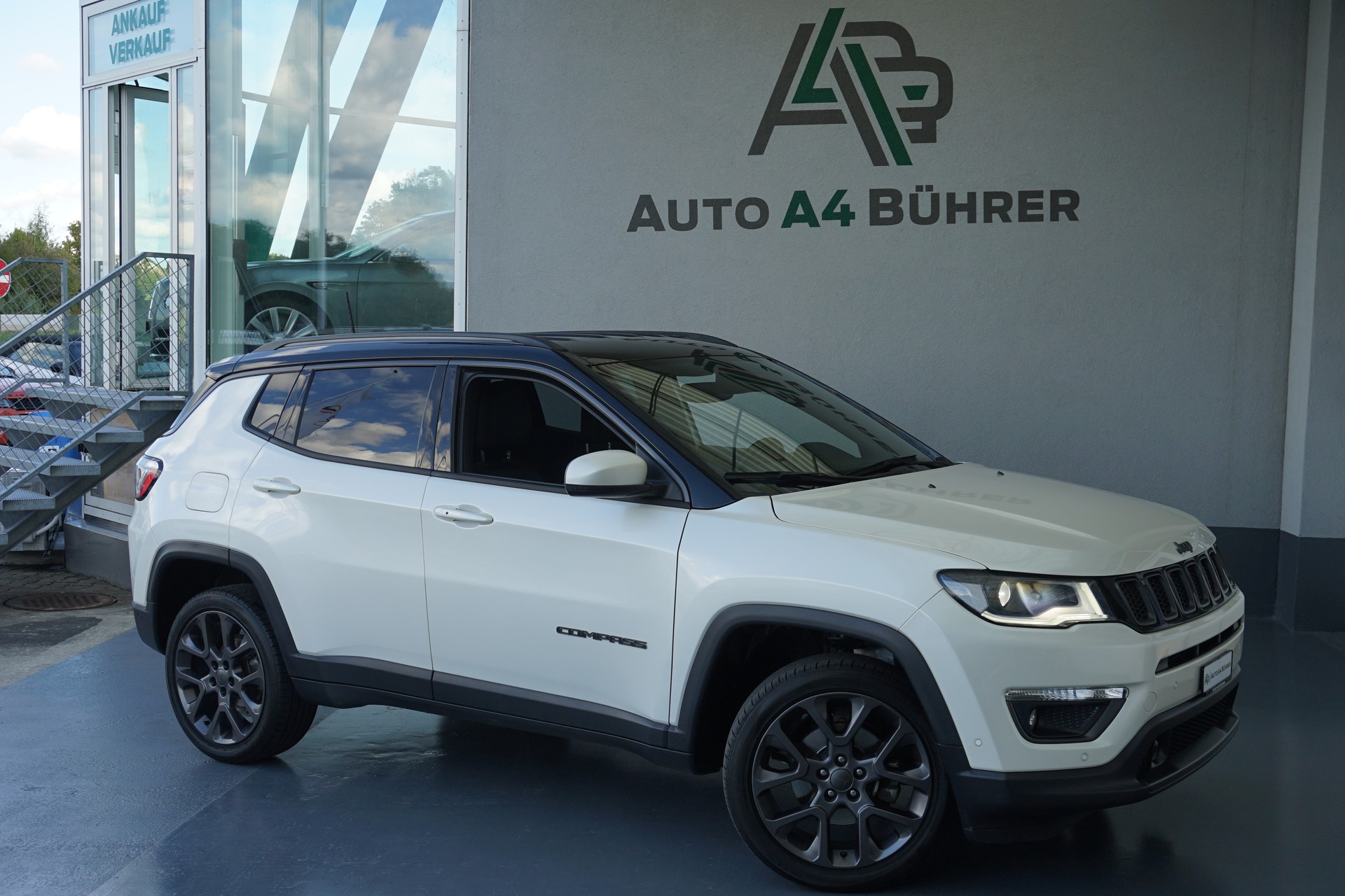 JEEP Compass 1.4 Turbo "S" 170PS AWD-showroom-element-1