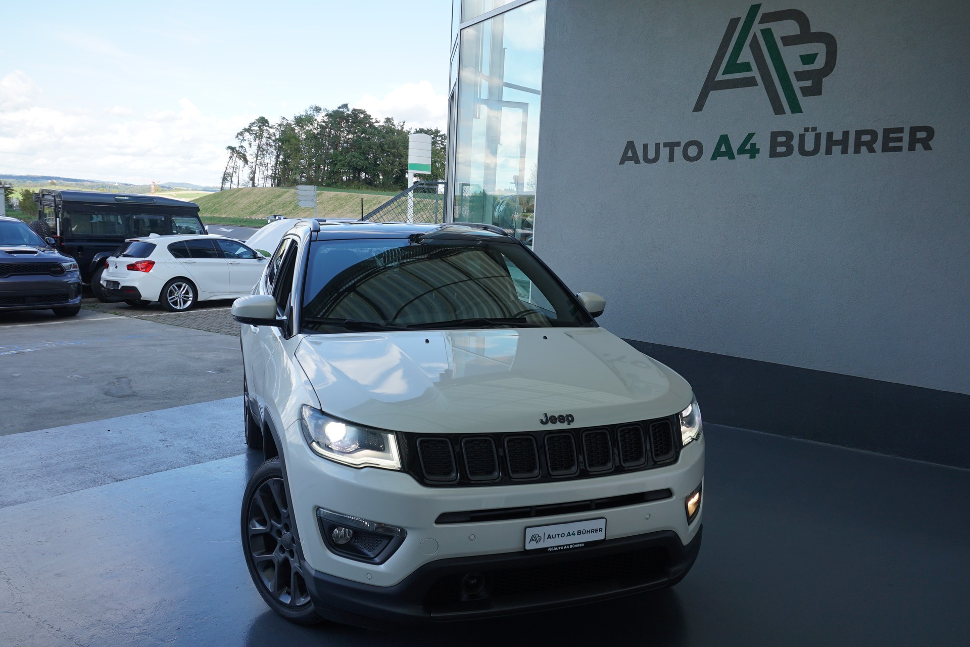 JEEP Compass 1.4 Turbo "S" 170PS AWD-showroom-element-2