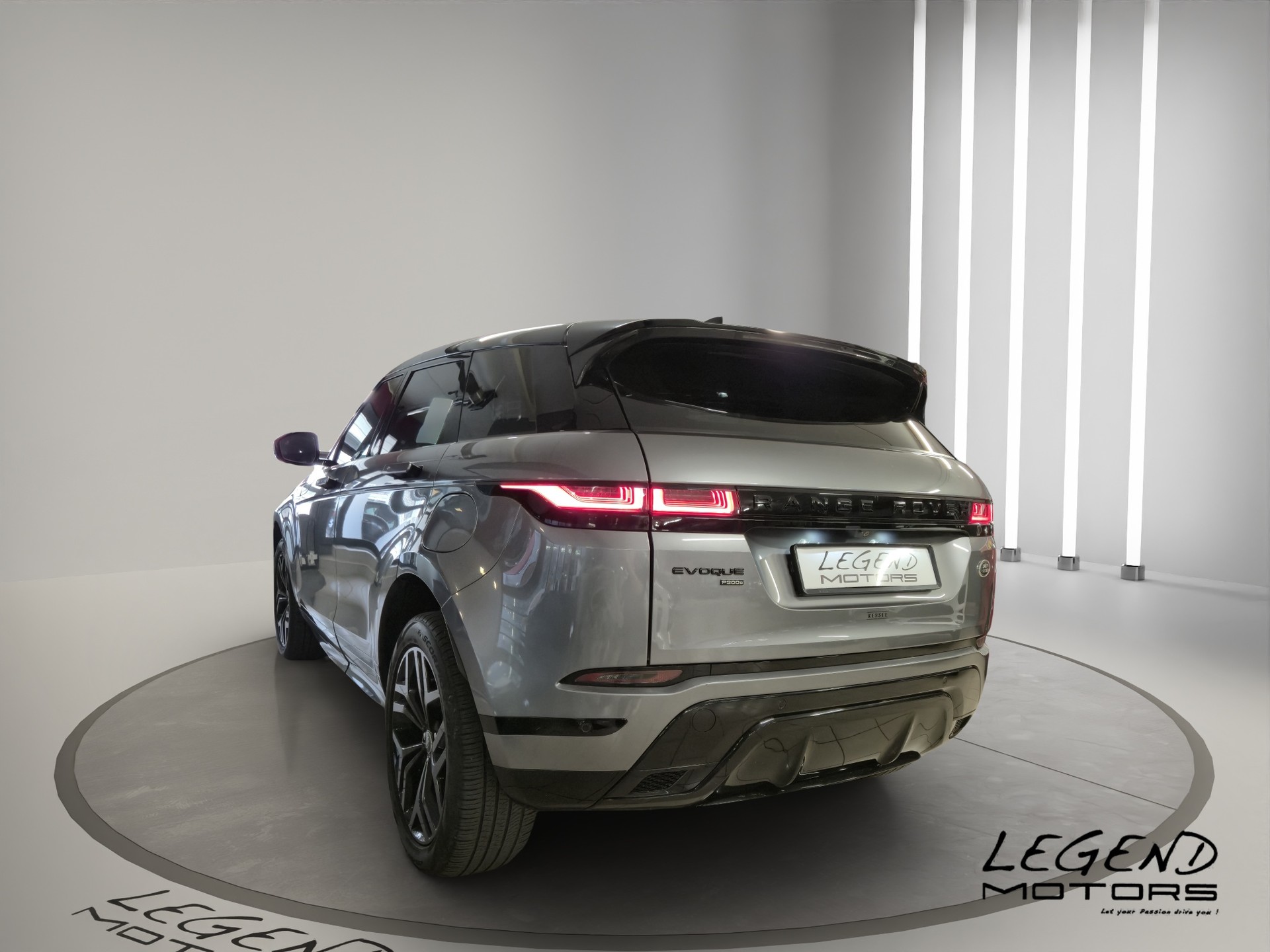 LAND ROVER Range Rover Evoque R-Dynamic P 300e HSE AT8 LEASING à partir de CHF 420.-/mois-showroom-element-3