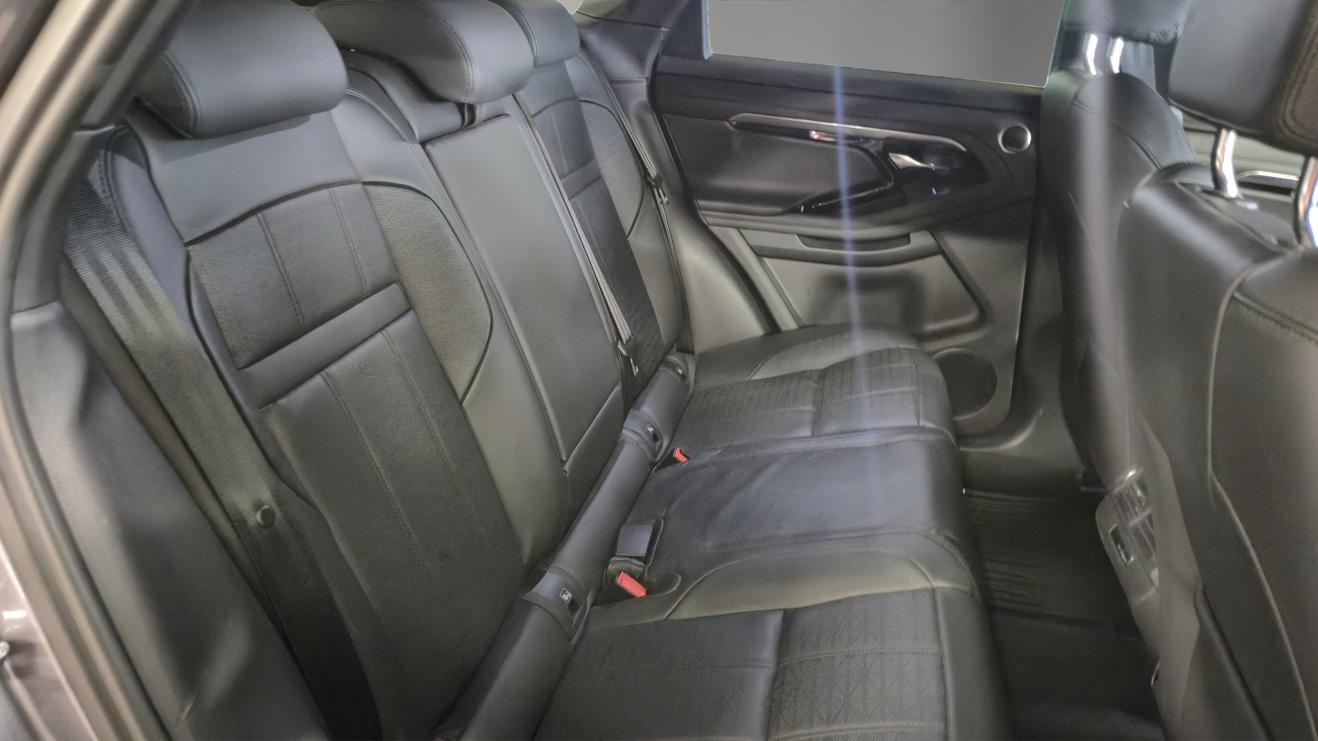 LAND ROVER Range Rover Evoque R-Dynamic P 300e HSE AT8 LEASING à partir de CHF 420.-/mois-image-14