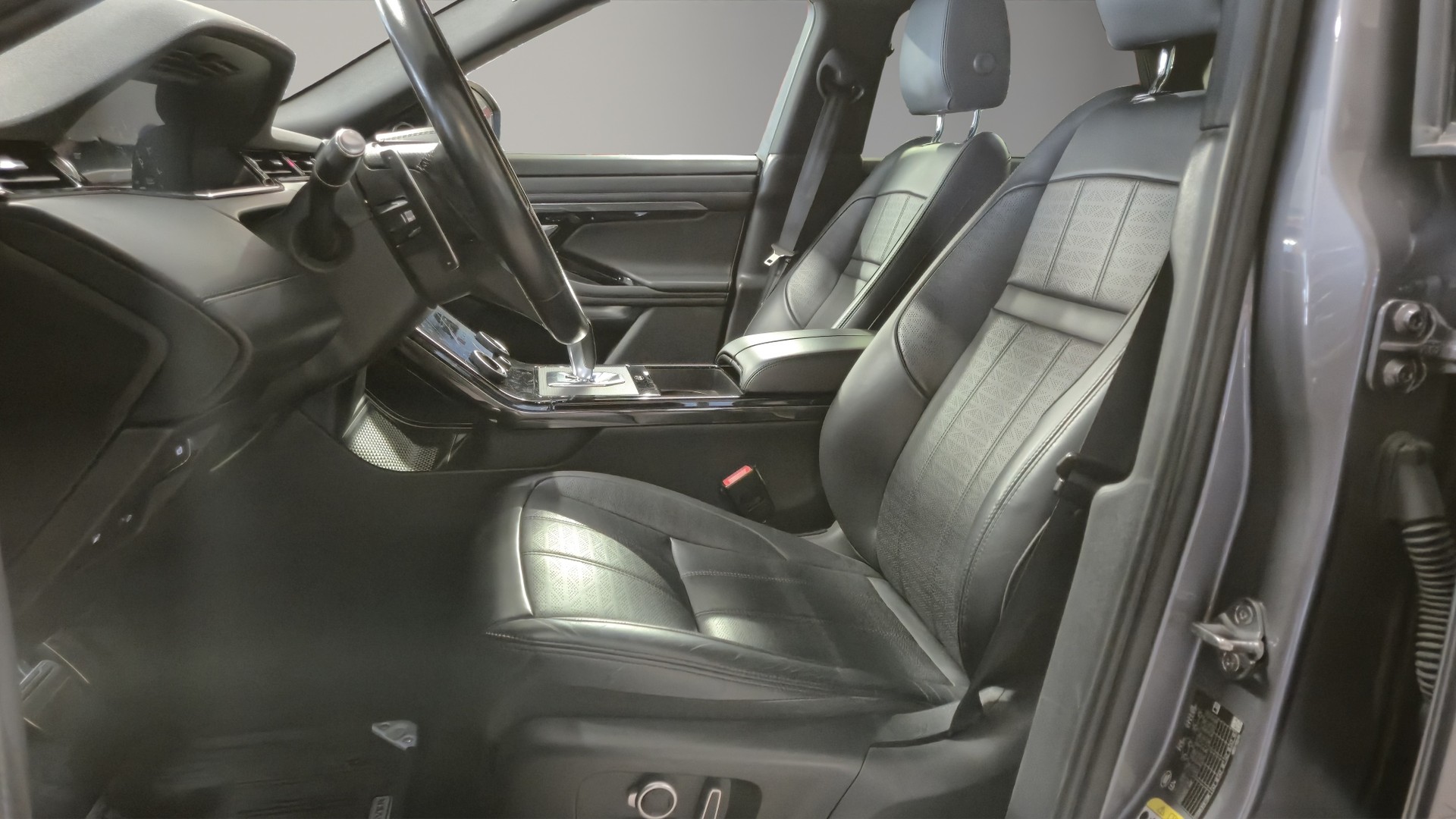 LAND ROVER Range Rover Evoque R-Dynamic P 300e HSE AT8 LEASING à partir de CHF 420.-/mois-image-7