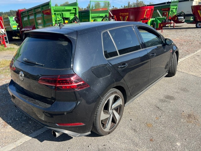 VW GOLF-image-1