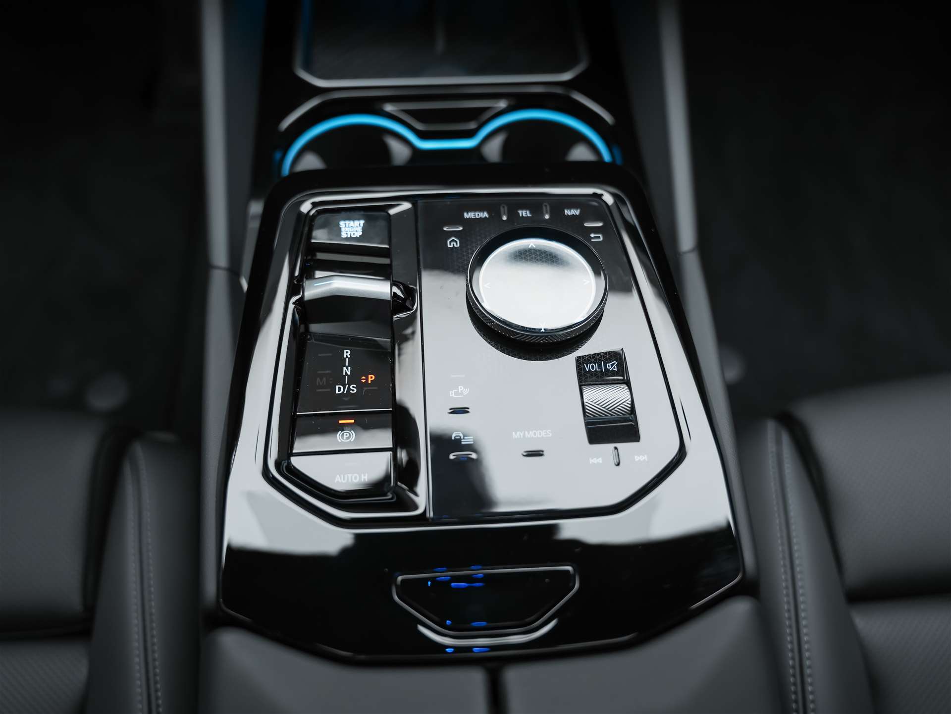 BMW 520d xDrive M Sport Pro Steptronic *Werksgarantie*Iconic Glow*Panorama*Head Up*-image-22