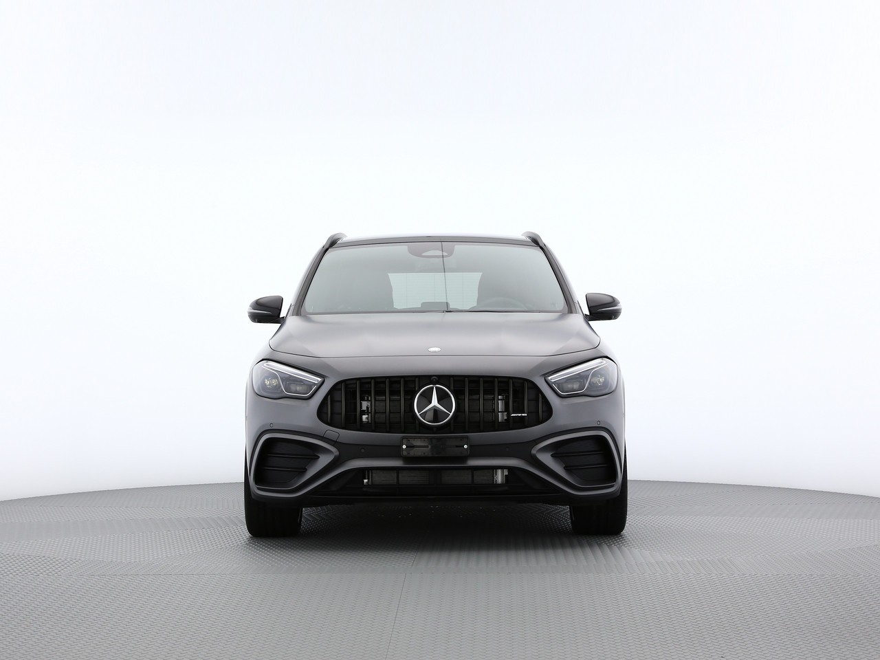 MERCEDES-BENZ GLA AMG 35 4Matic 8G-DCT-showroom-element-1