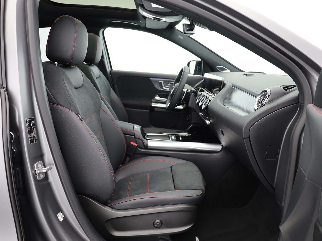 MERCEDES-BENZ GLA AMG 35 4Matic 8G-DCT-image-9
