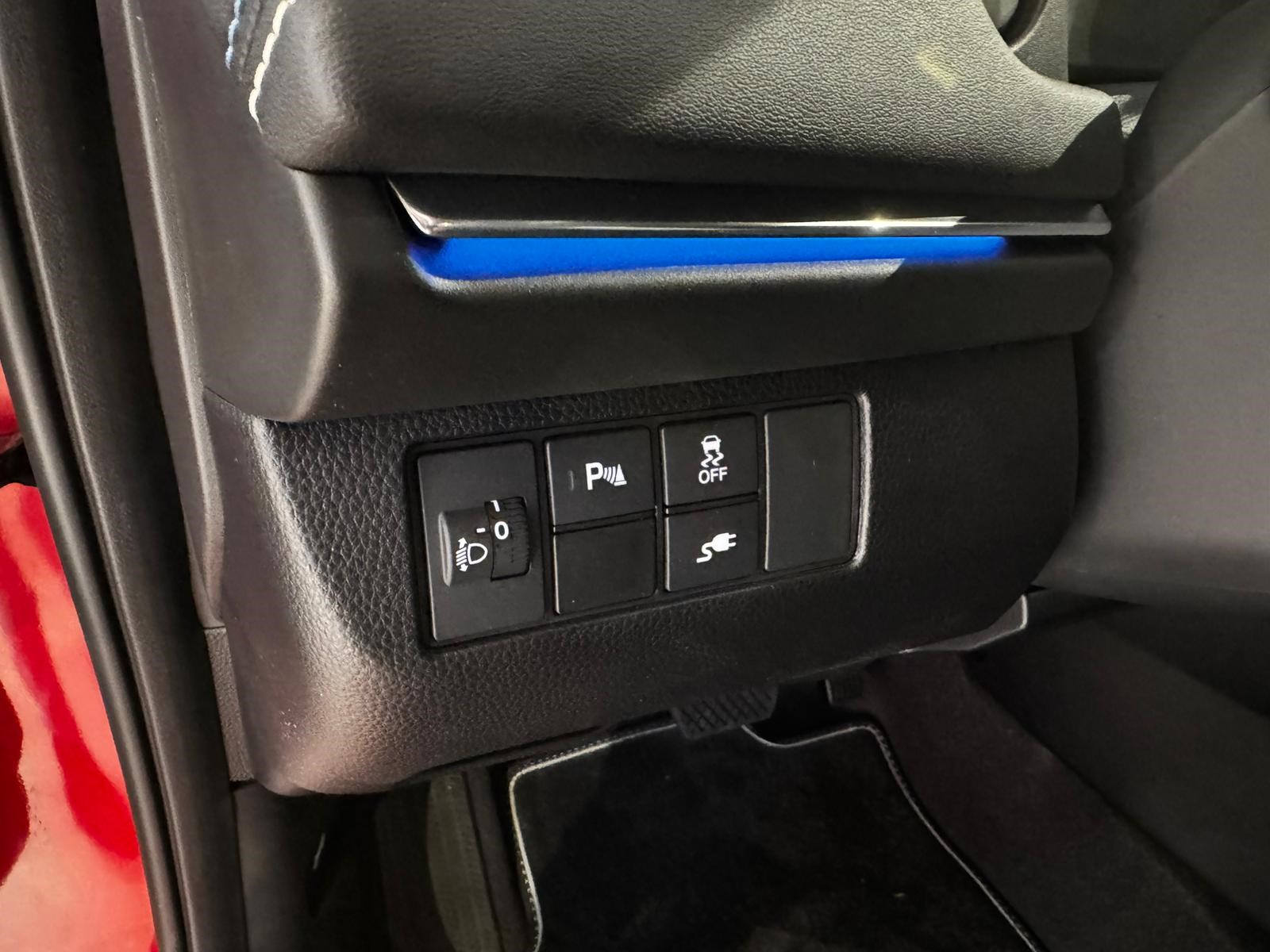 HONDA Ny1 Elegance-image-10