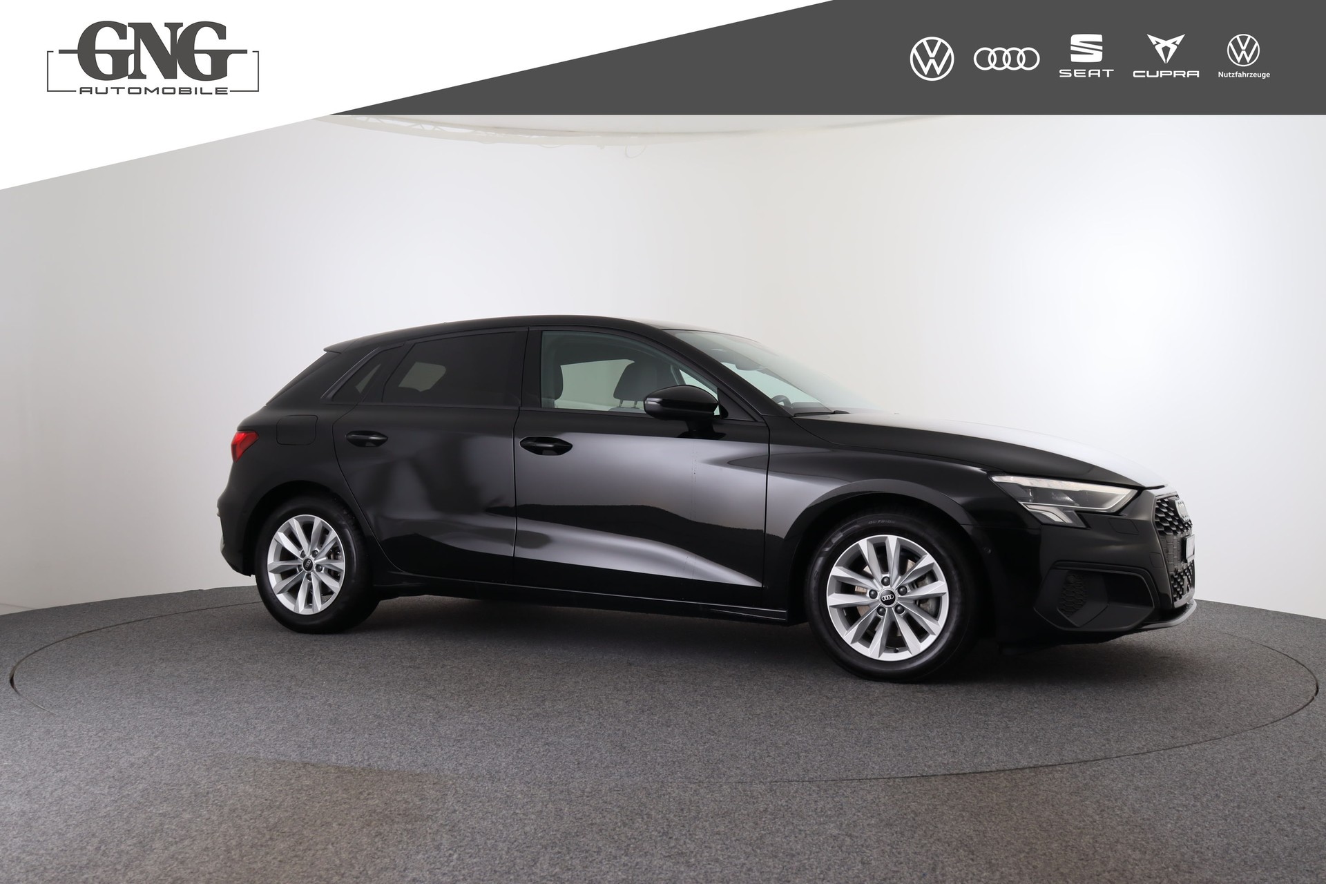AUDI A3 Sportback 35 TFSI Attraction S-tronic-image-6