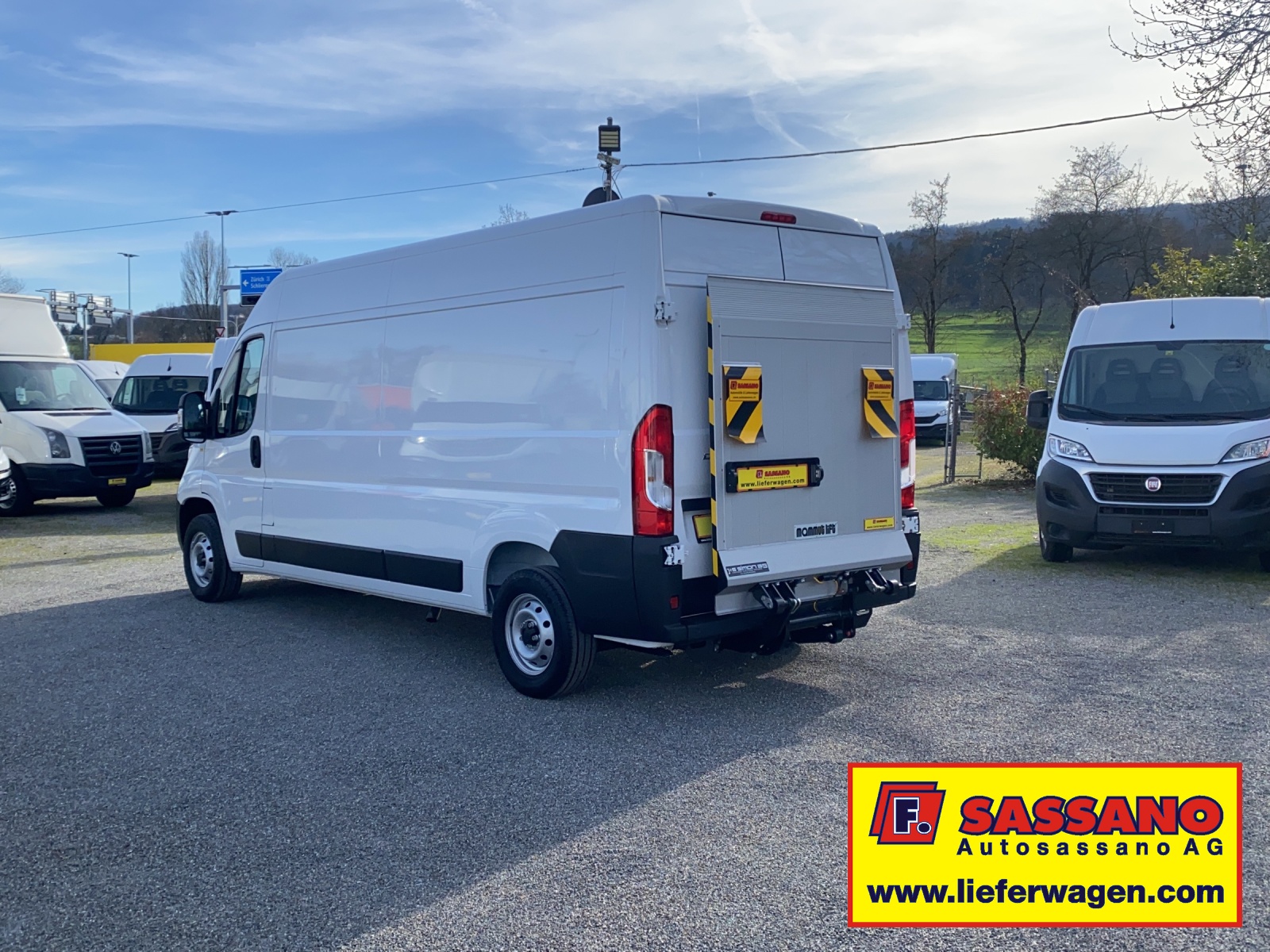 FIAT Ducato 35 L3H2 Kastenwagen mit Mammut Hebebühne-image-1