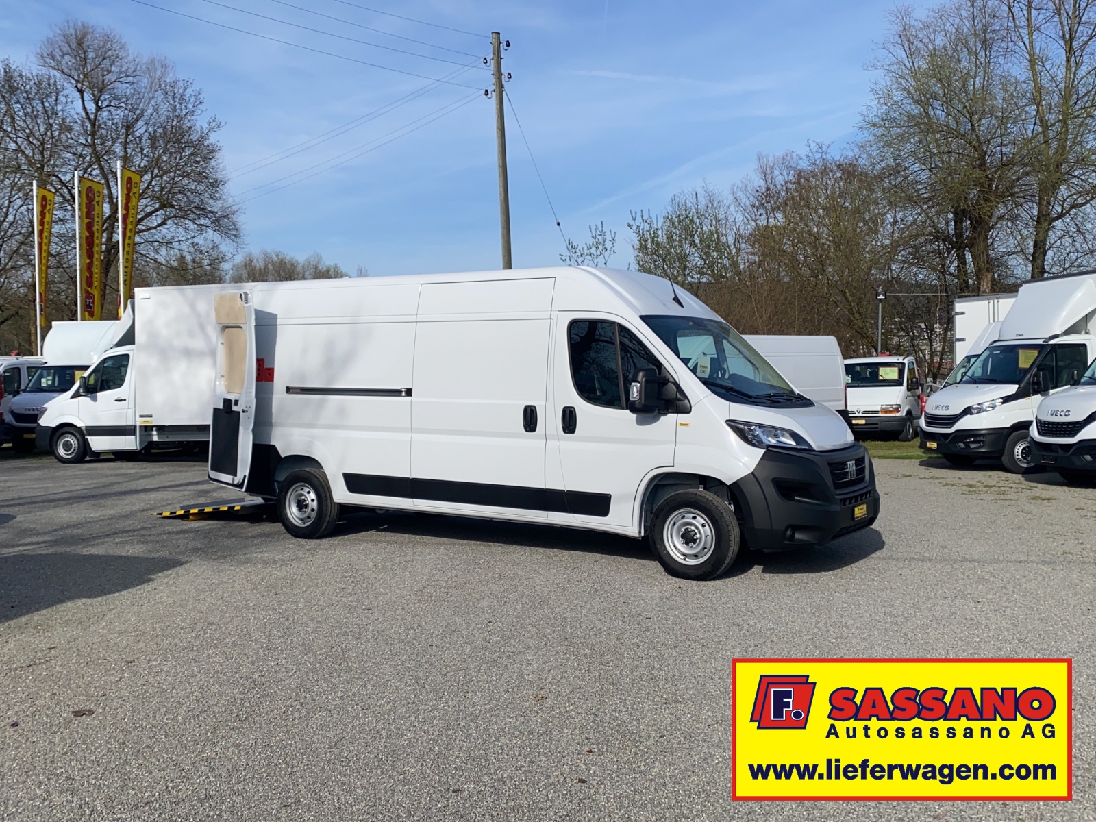 FIAT Ducato 35 L3H2 Kastenwagen mit Mammut Hebebühne-image-2