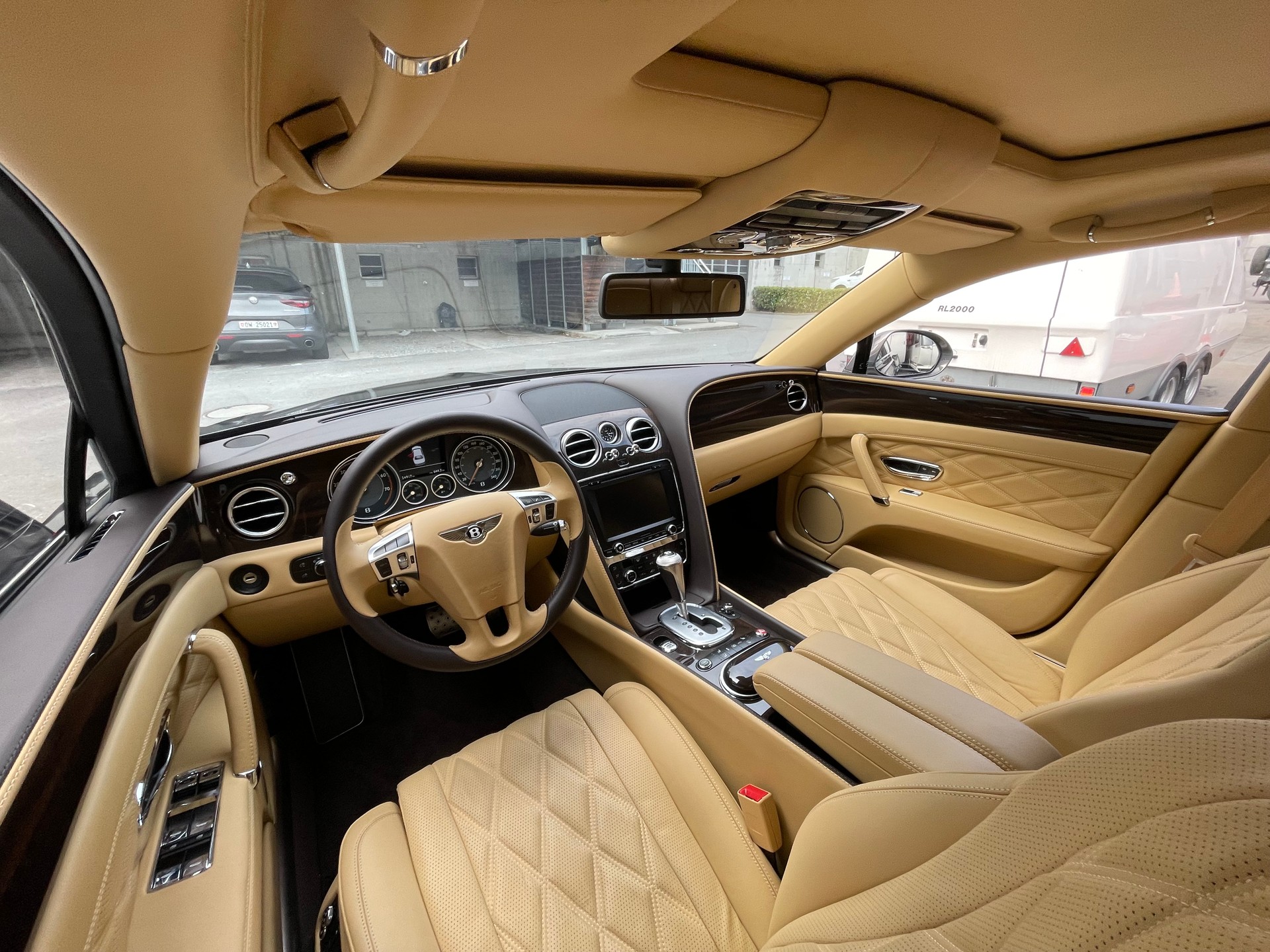 BENTLEY Flying Spur 6.0-image-7