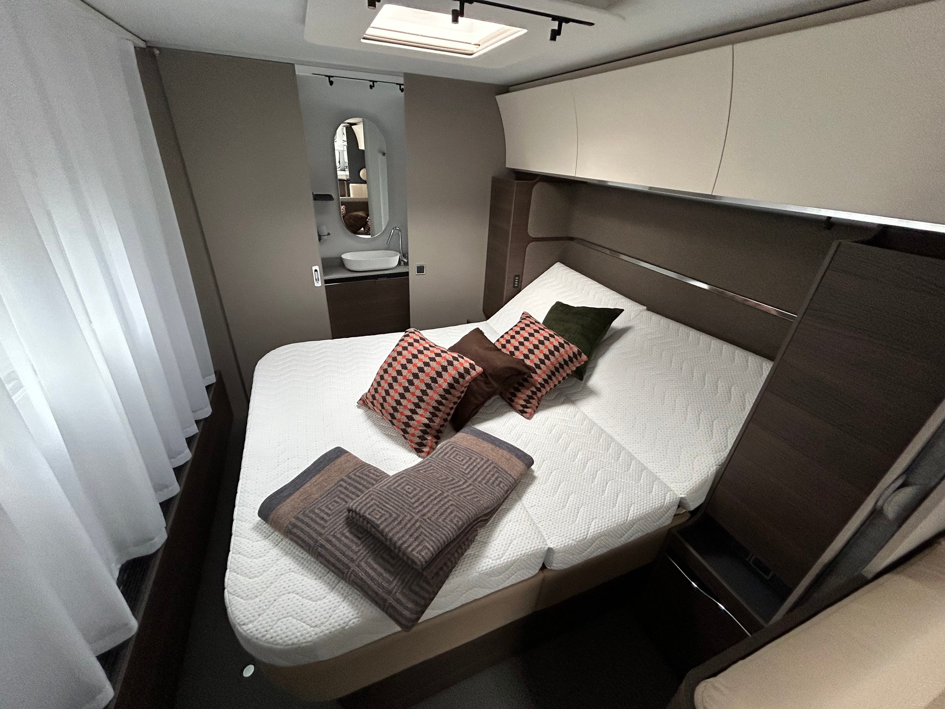 ADRIA Alpina 663 HT-image-17
