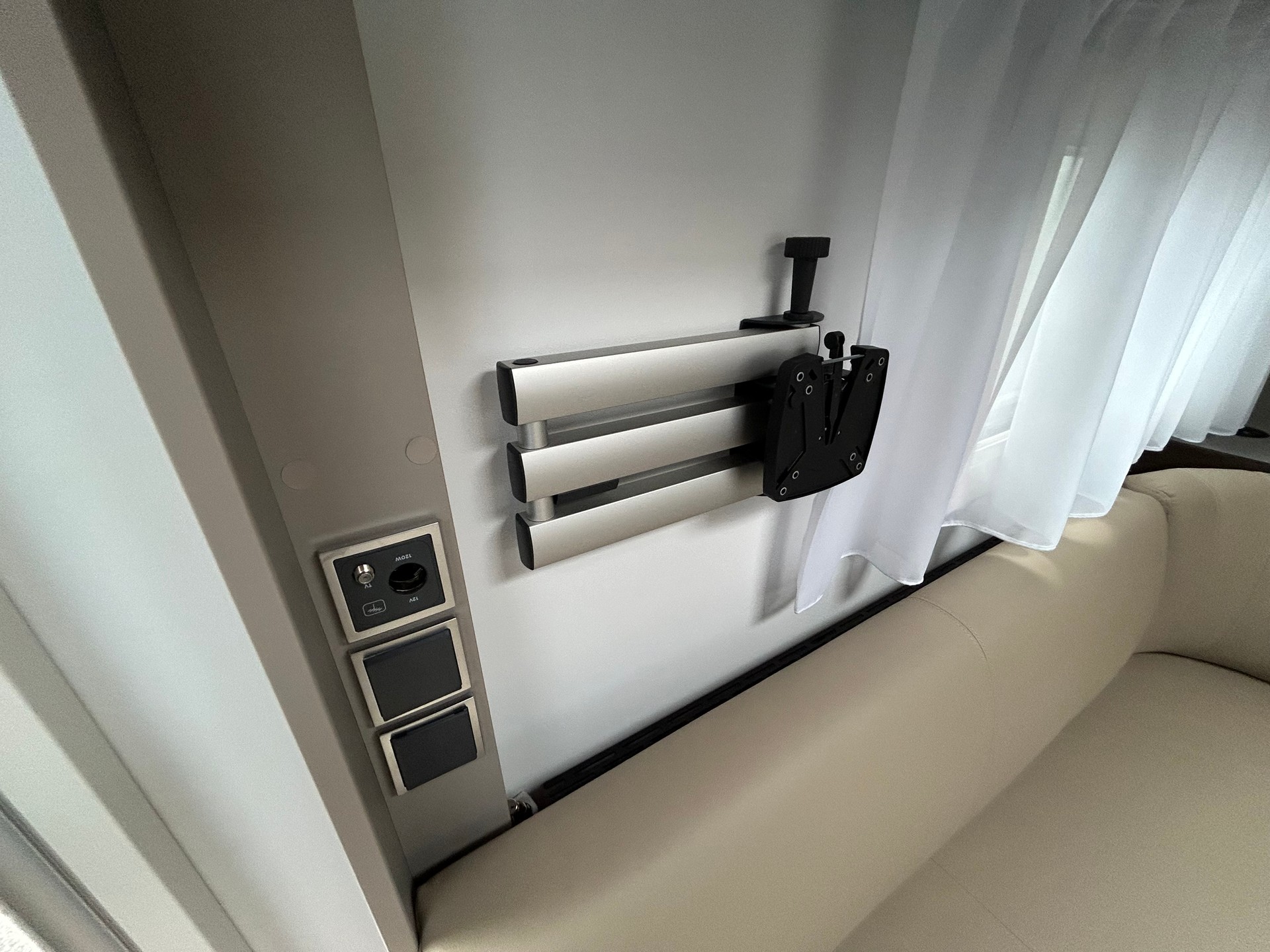 ADRIA Alpina 663 HT-image-13