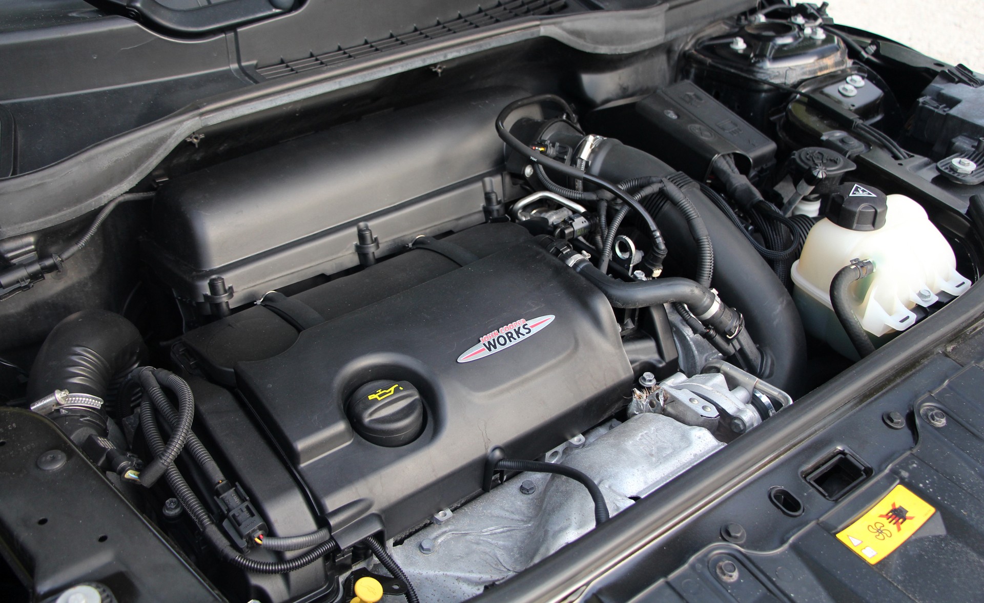 MINI Paceman John Cooper Works ALL4-image-16