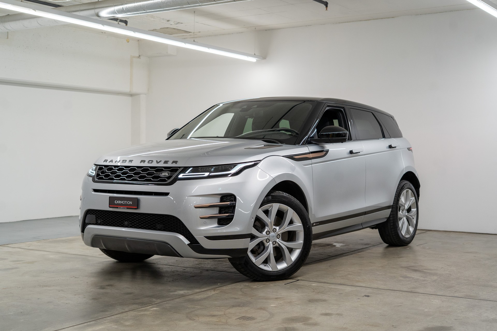 LAND ROVER Range Rover Evoque 2.0 T 250 R-Dynamic SE / CH-Fahrzeug