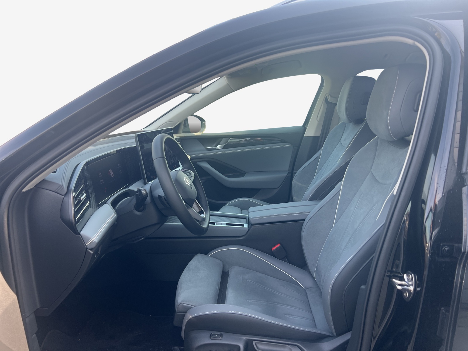 VW Passat Variant 1.5 TSI evo2 Plug-In- Hybrid Business DSG-image-7
