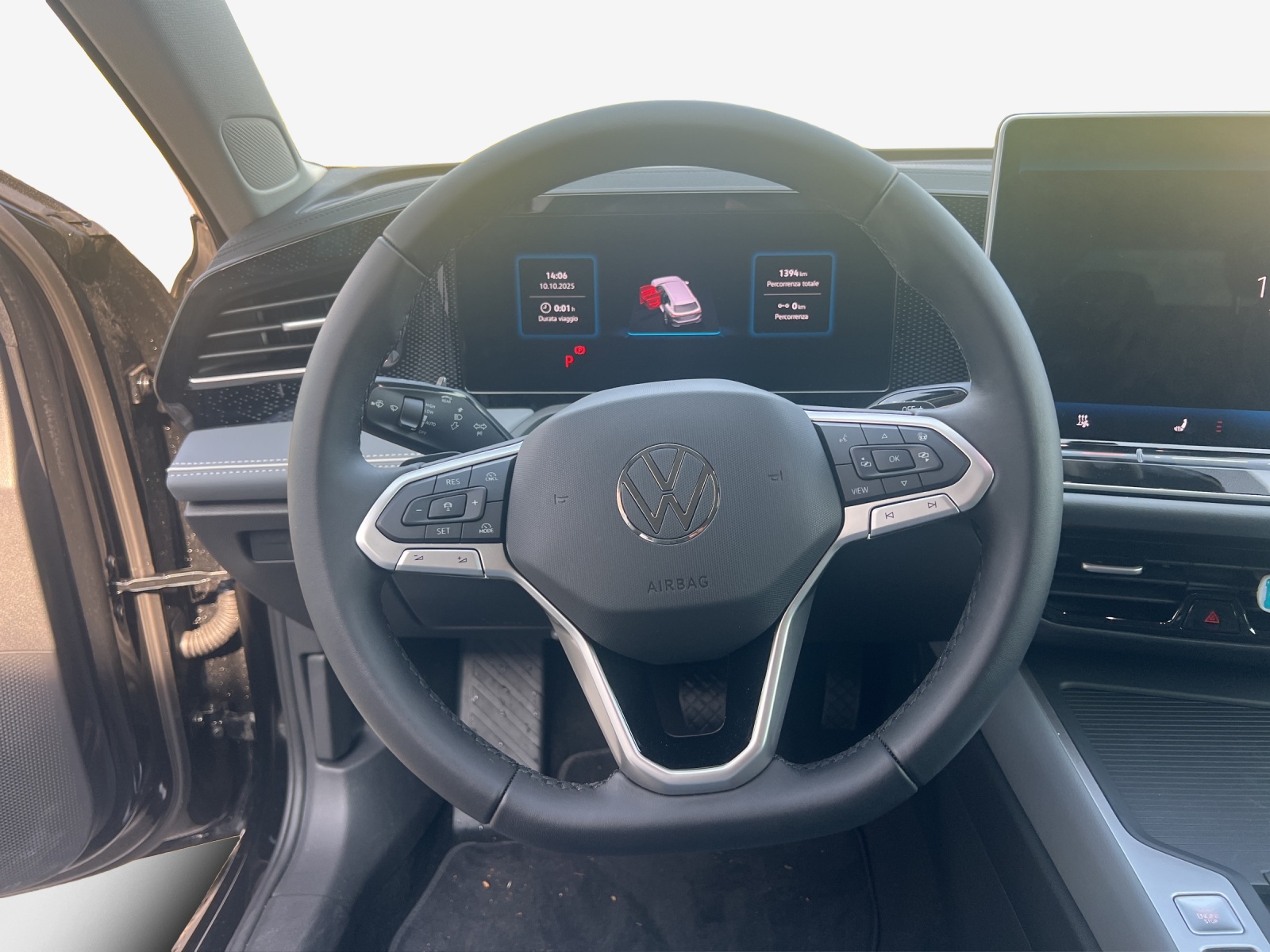 VW Passat Variant 1.5 TSI evo2 Plug-In- Hybrid Business DSG-image-9
