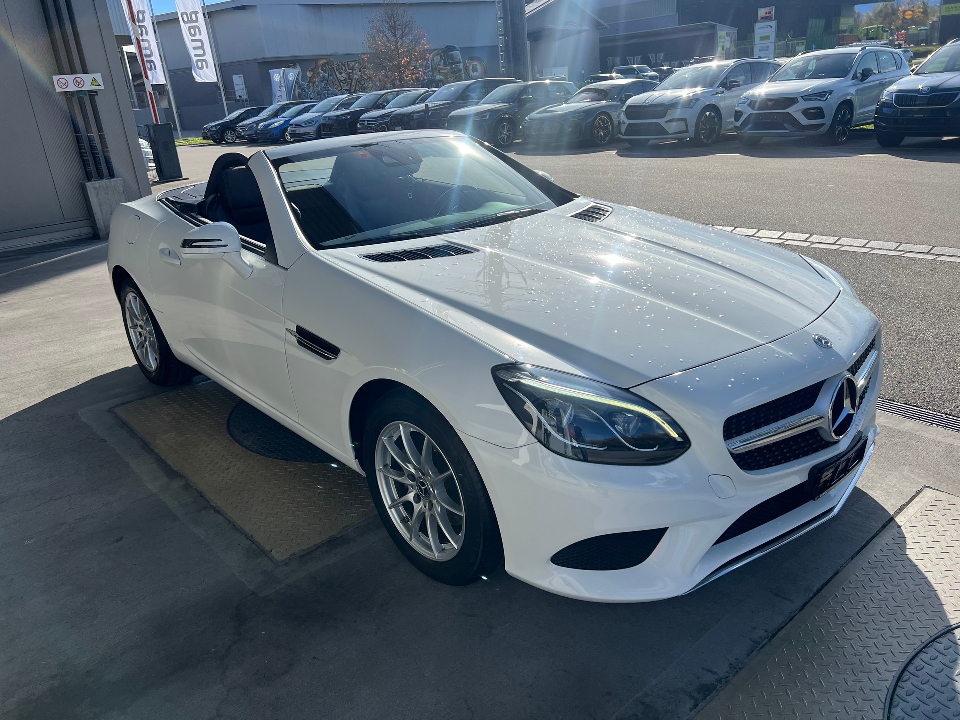 MERCEDES-BENZ SLC 180 9G-Tronic-image-7