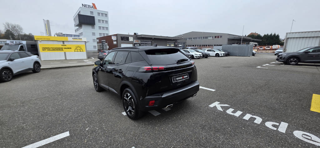 PEUGEOT 2008 1.2 PureTech 130 GT-image-2