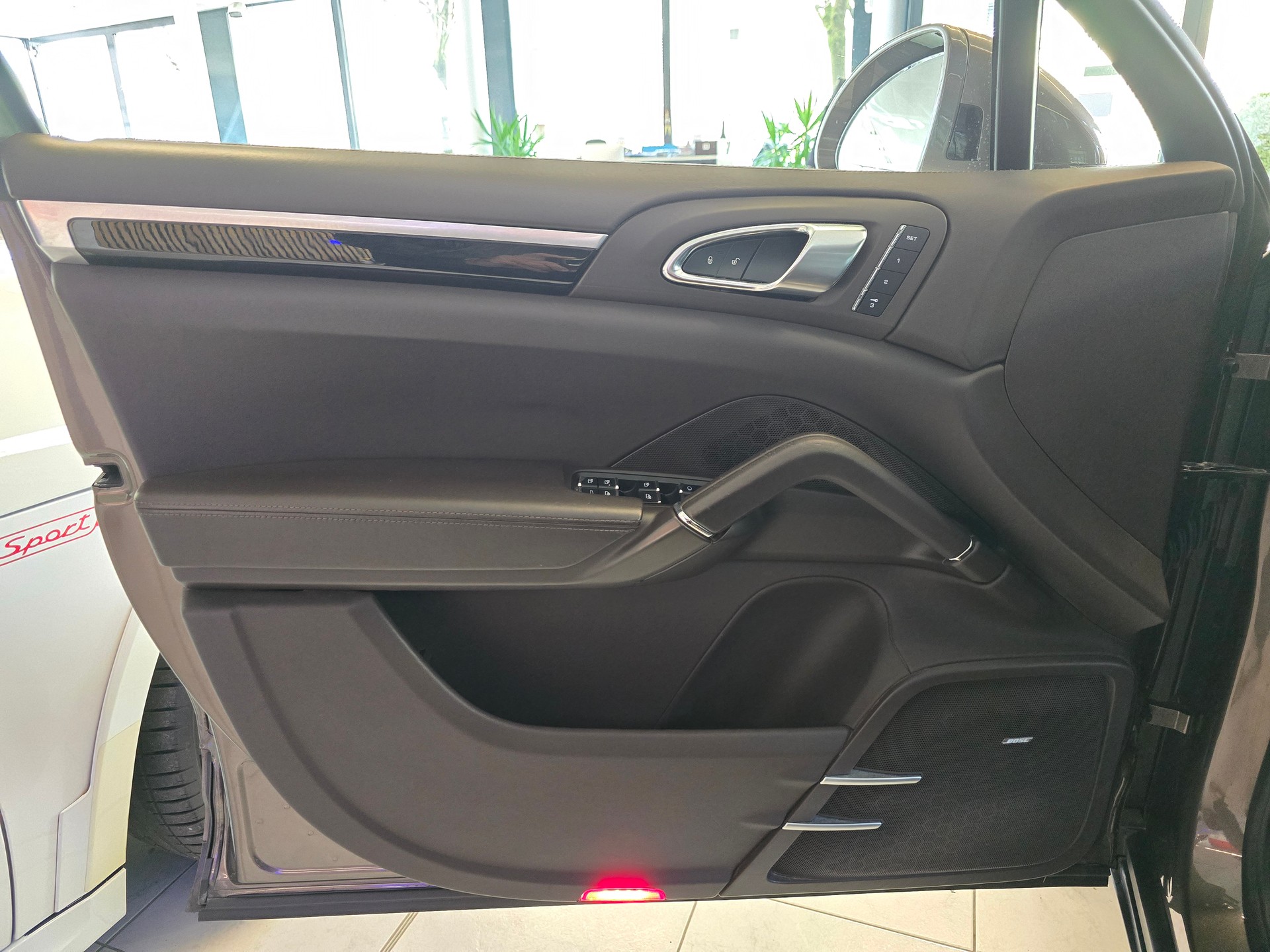 PORSCHE Cayenne 3.0 V6 TDI VOLLAUSSTATTUNG-image-6