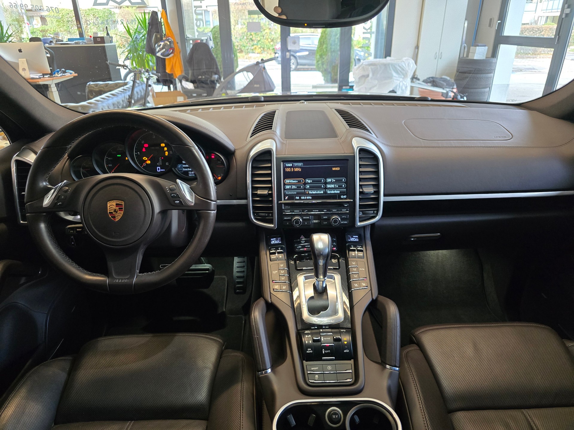 PORSCHE Cayenne 3.0 V6 TDI VOLLAUSSTATTUNG-image-7