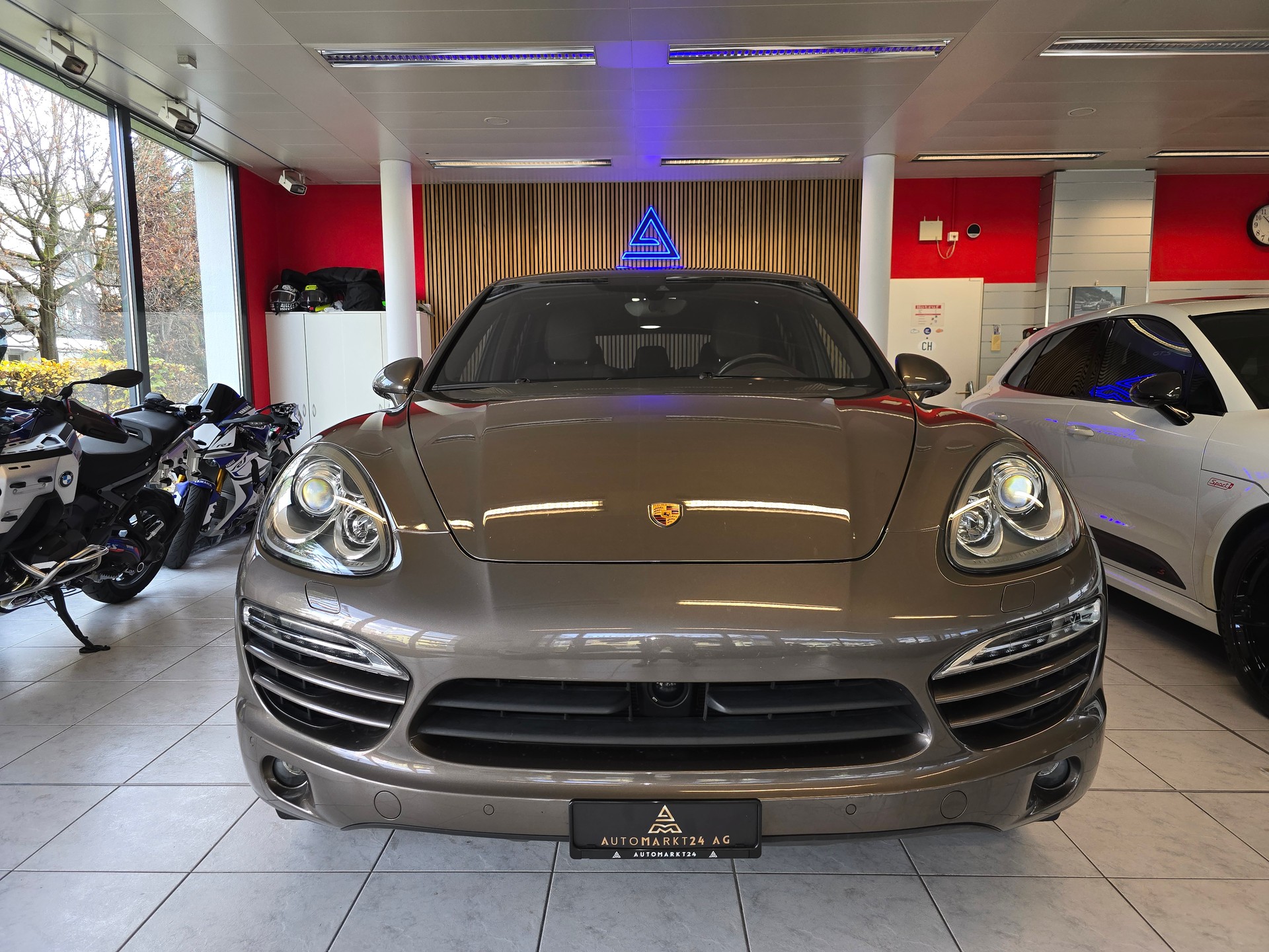 PORSCHE Cayenne 3.0 V6 TDI VOLLAUSSTATTUNG-image-1