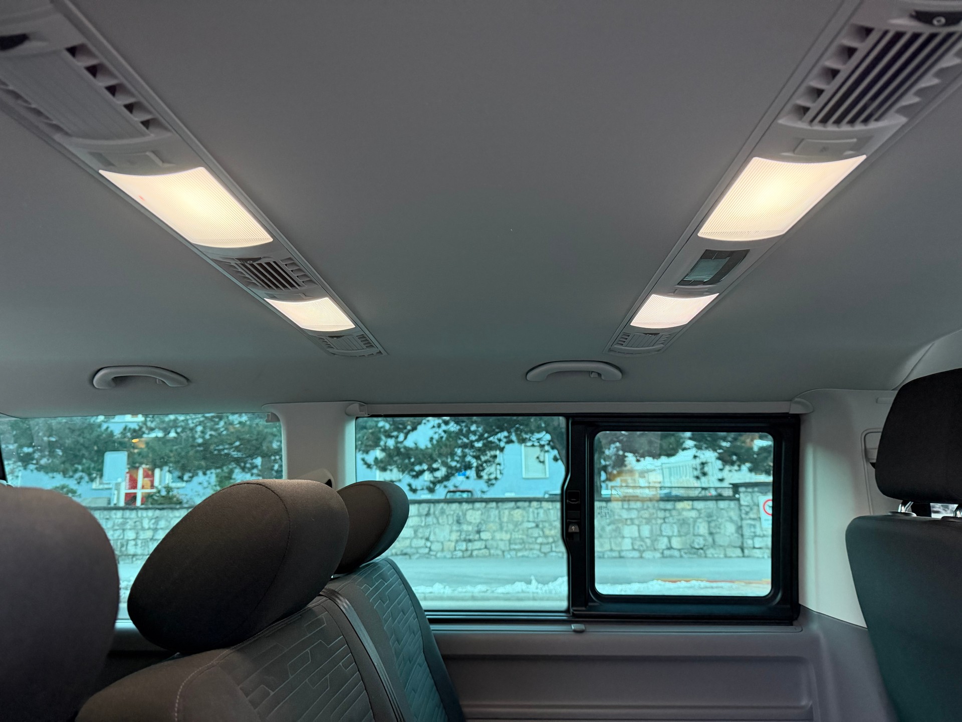 VW T6.1 Caravelle 2.0 Bi-TDI Comfortline Liberty 4M. DSG-image-21