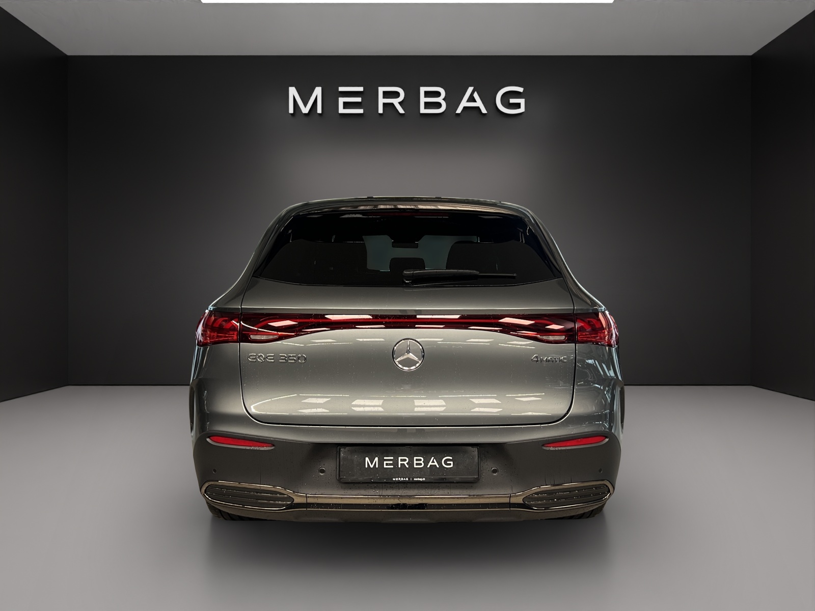 MERCEDES-BENZ EQE SUV 350 4 M Ecellence AMG Line-image-4
