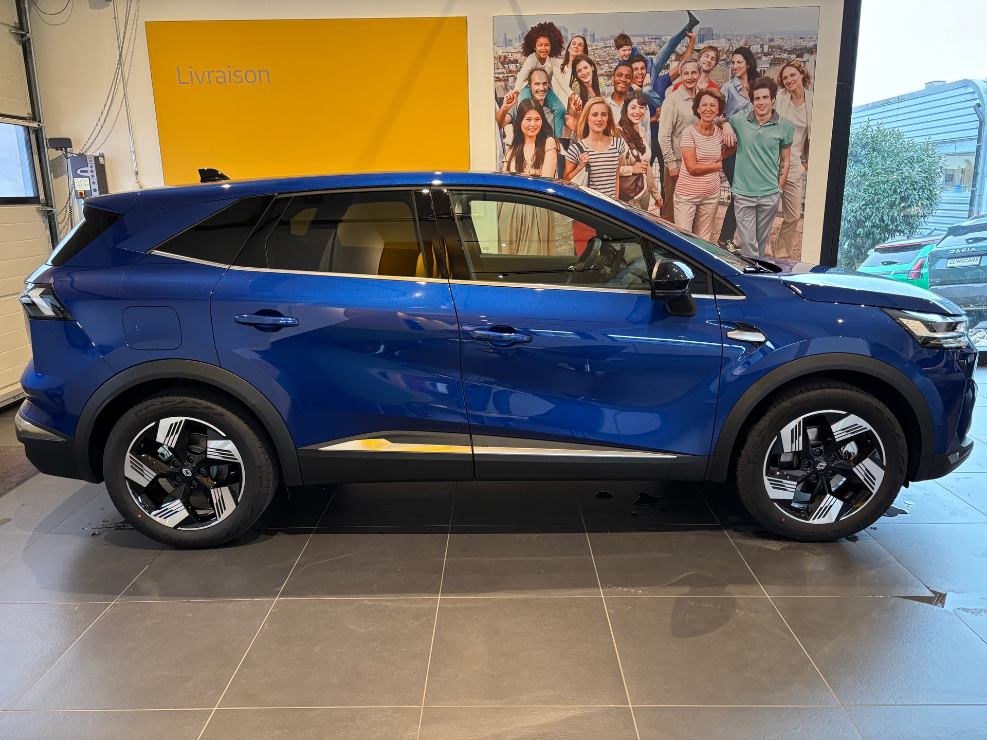 RENAULT Symbioz 1.8 E-Tech Techno-showroom-element-3