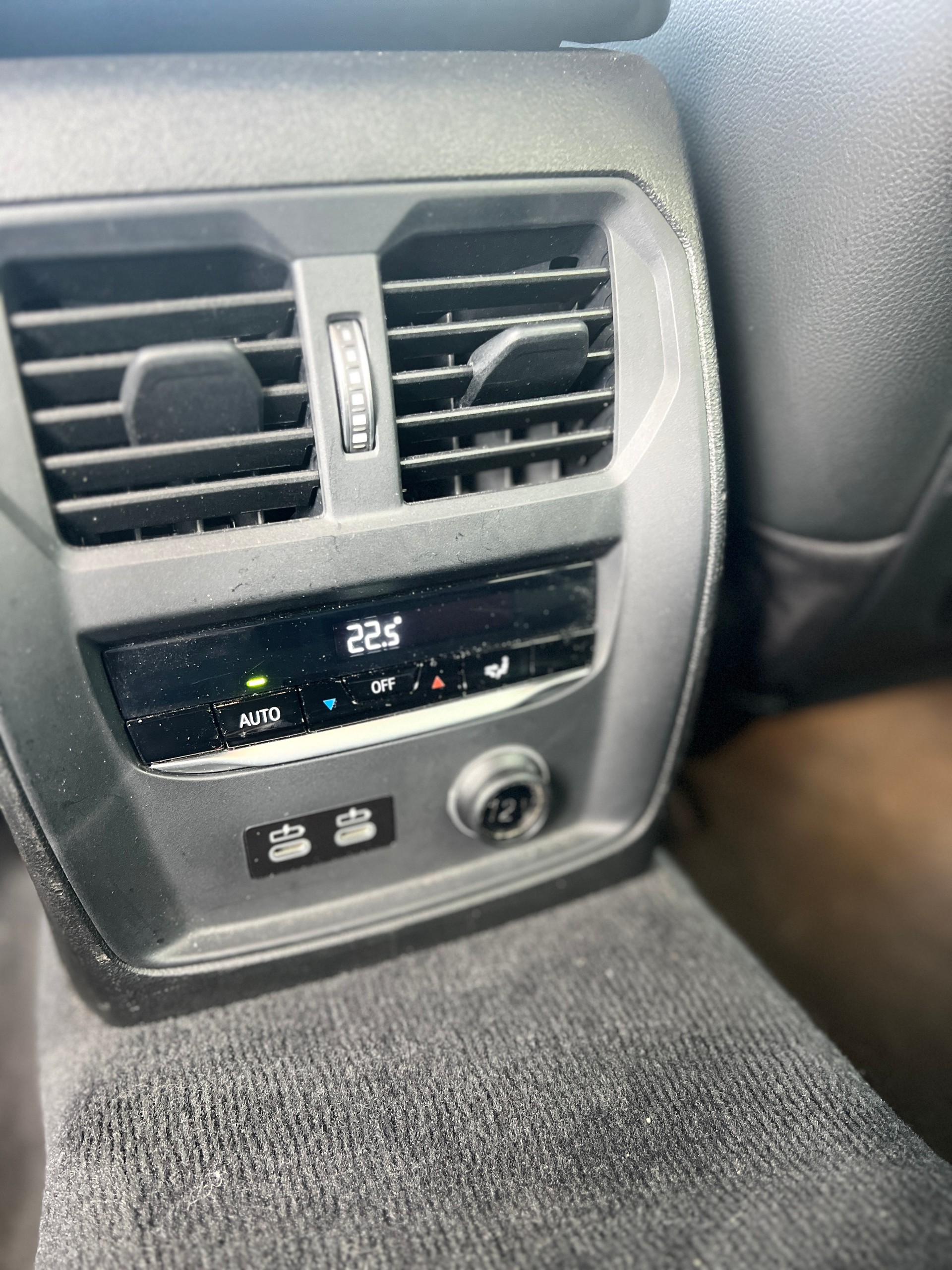 BMW 320d xDrive Touring M Sport Steptronic-image-8