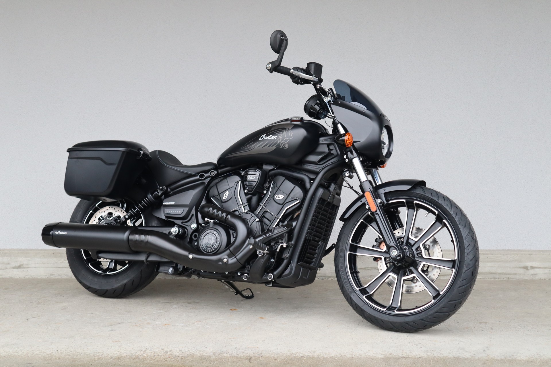 INDIAN Scout Sport RT LT + Tech-image-2