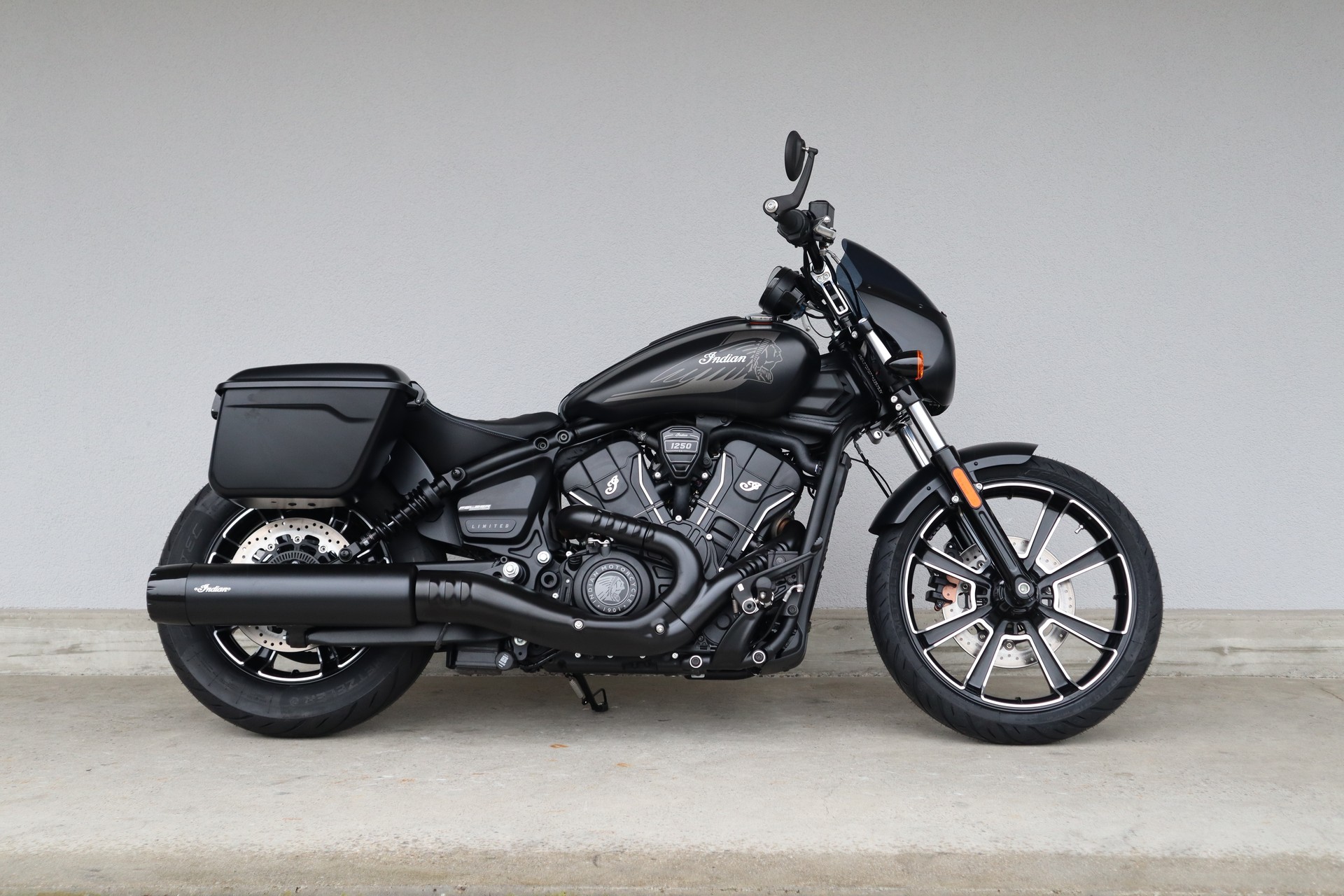 INDIAN Scout Sport RT LT + Tech-image-1
