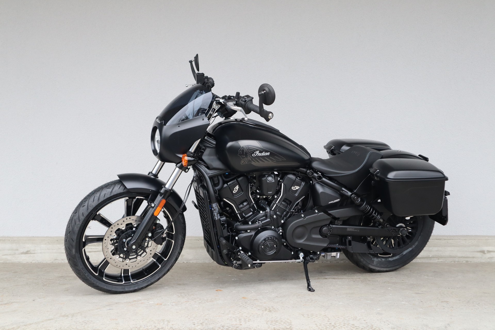 INDIAN Scout Sport RT LT + Tech-image-5