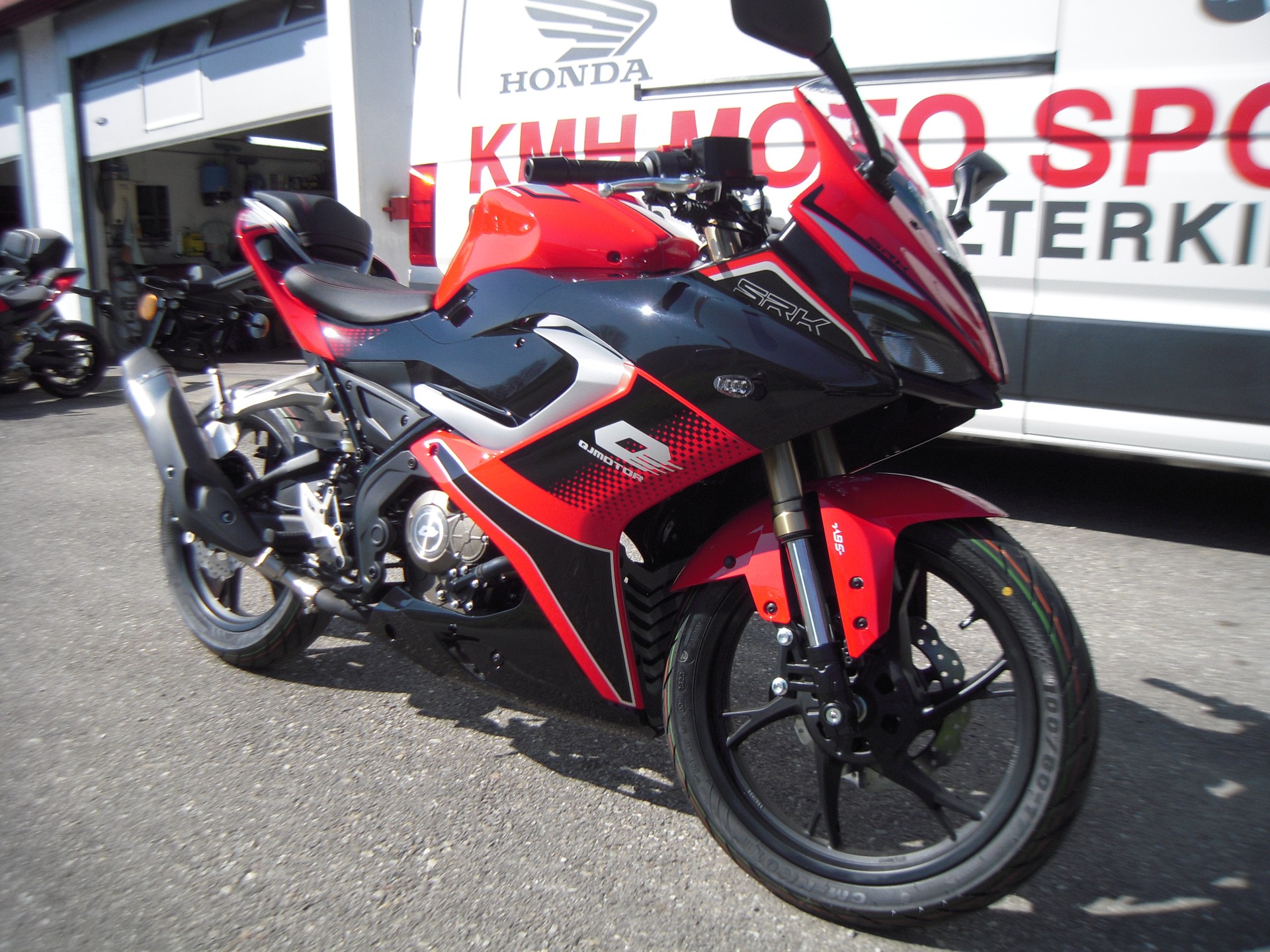 QJ SRK 125 R-image-1