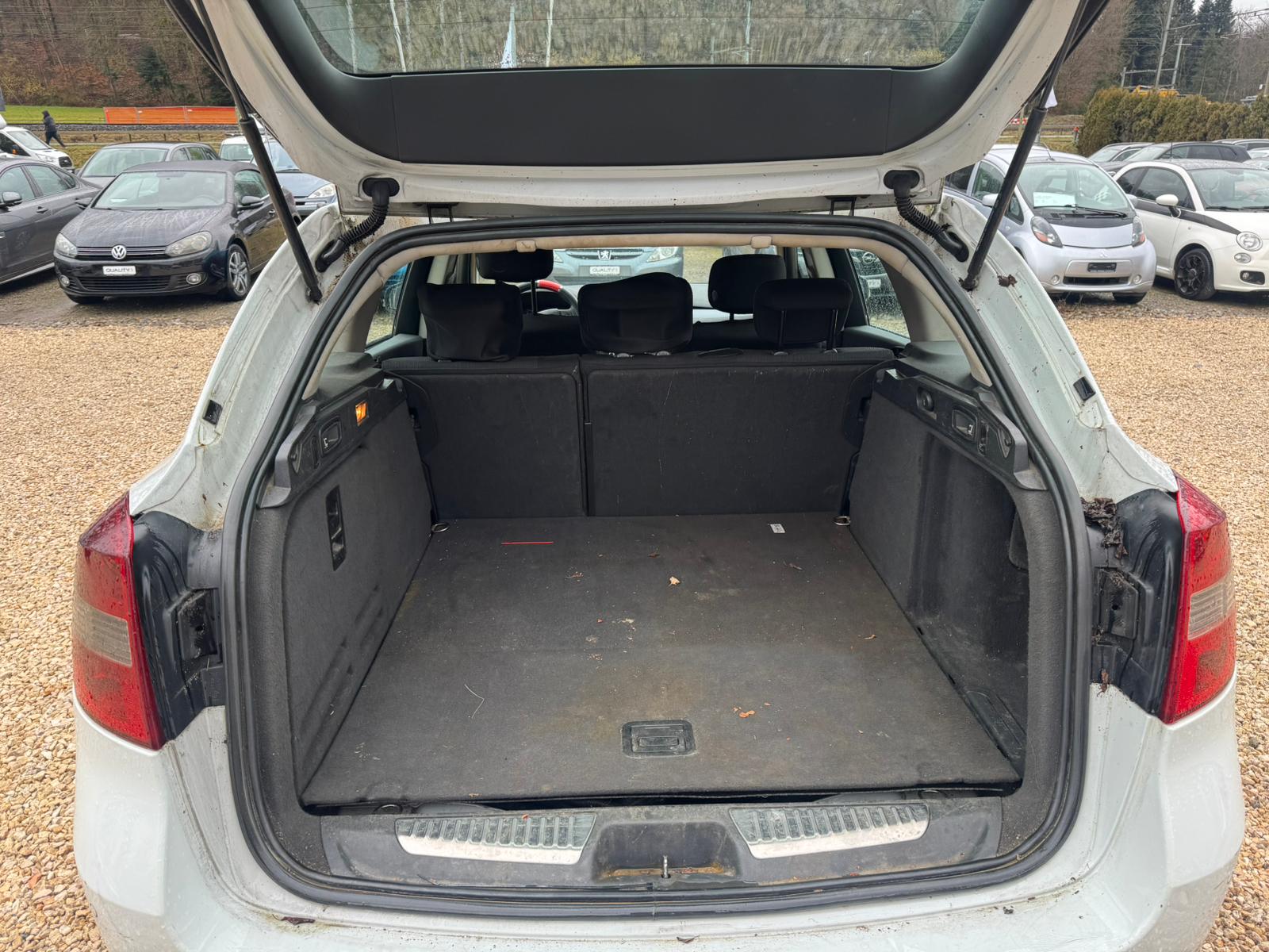 RENAULT Laguna Grandtour 1.5 dCi Dynamique-image-5