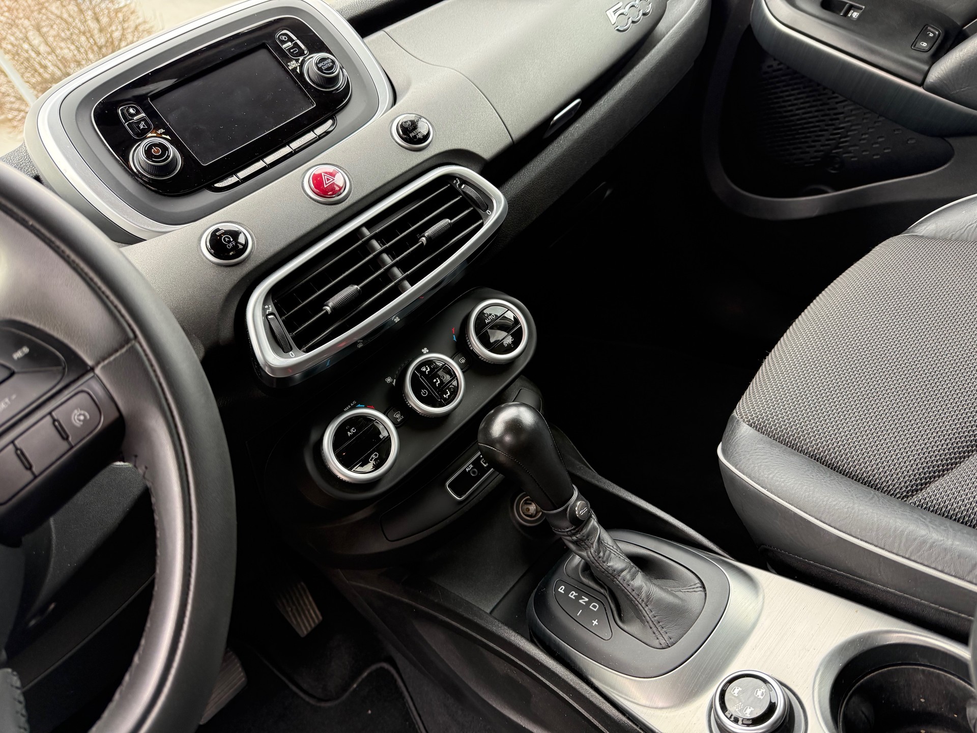 FIAT 500X 2.0 MJ Cross 4x4 Automatic-image-8
