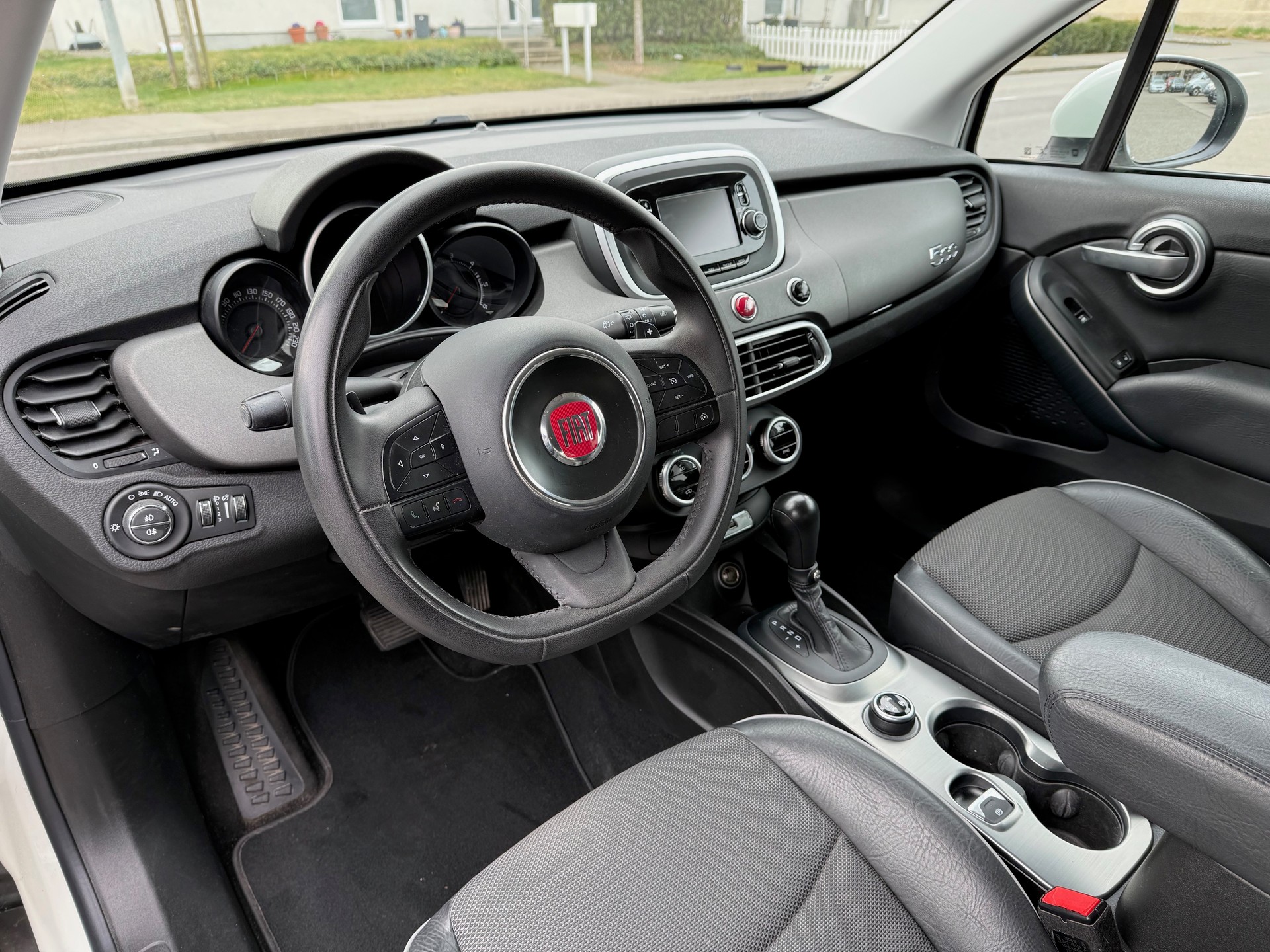 FIAT 500X 2.0 MJ Cross 4x4 Automatic-image-6