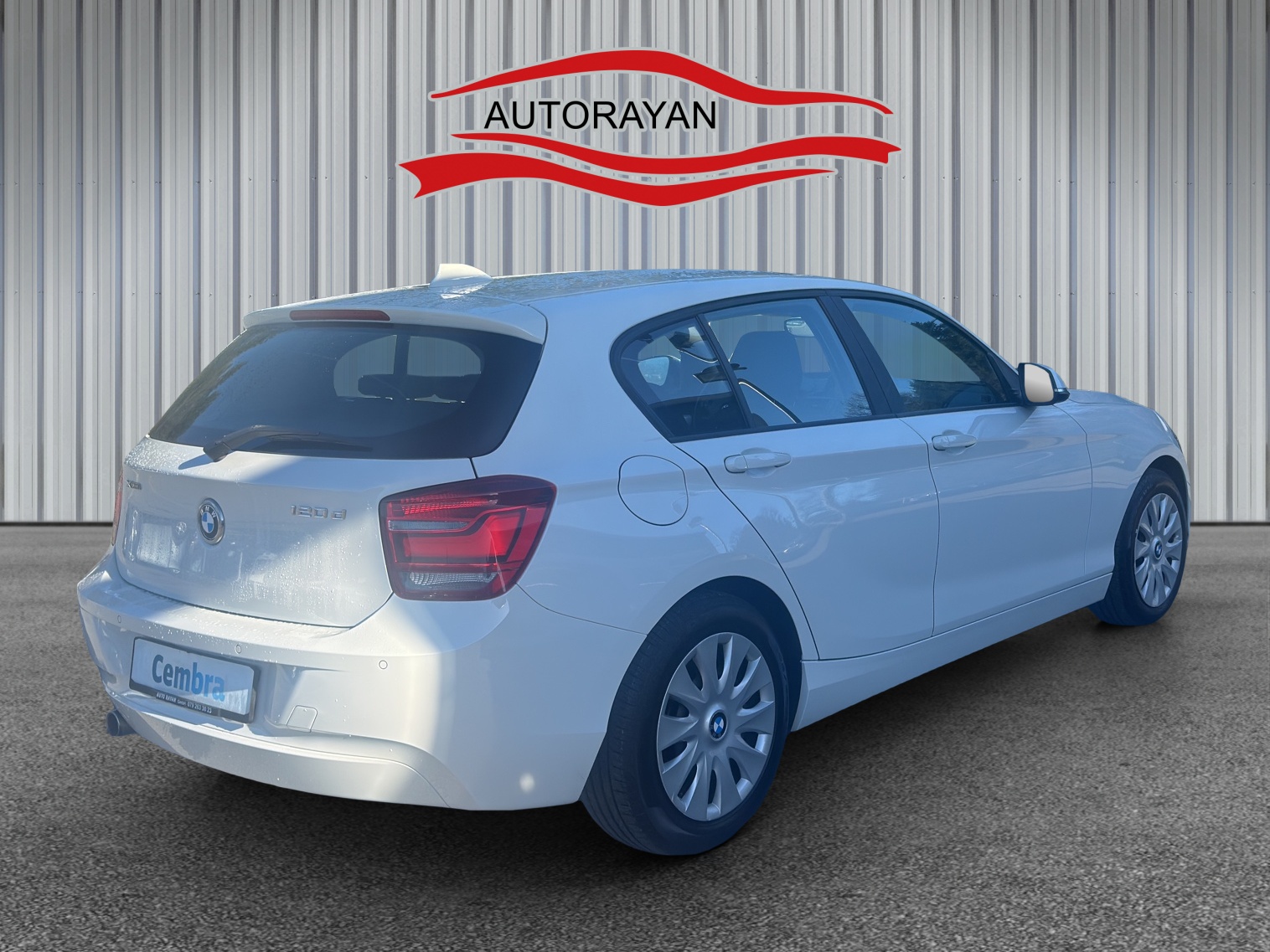 BMW 120d xDrive-image-4