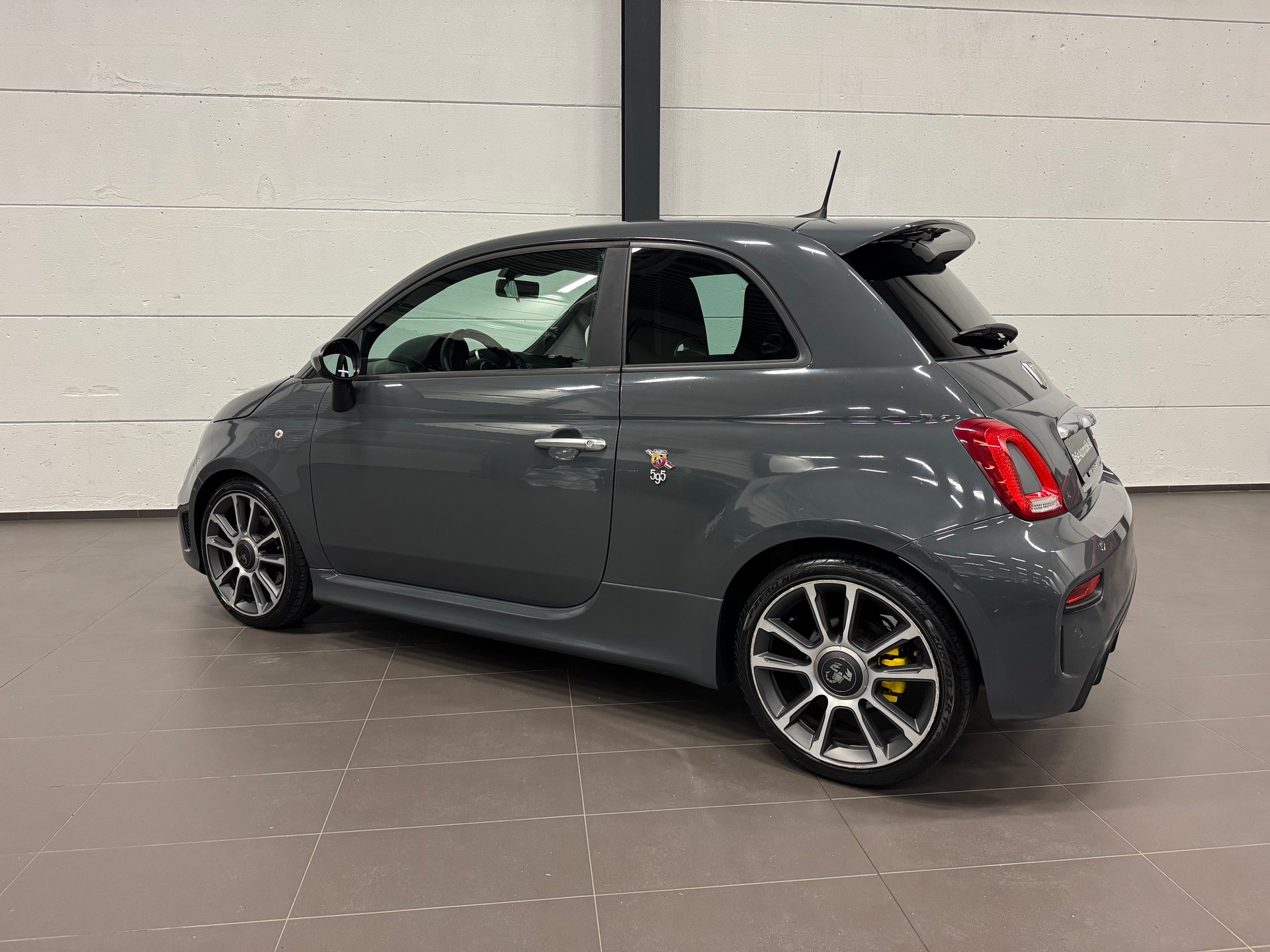 FIAT 595 1.4 16V Turbo Abarth Turismo Dualogic-image-11