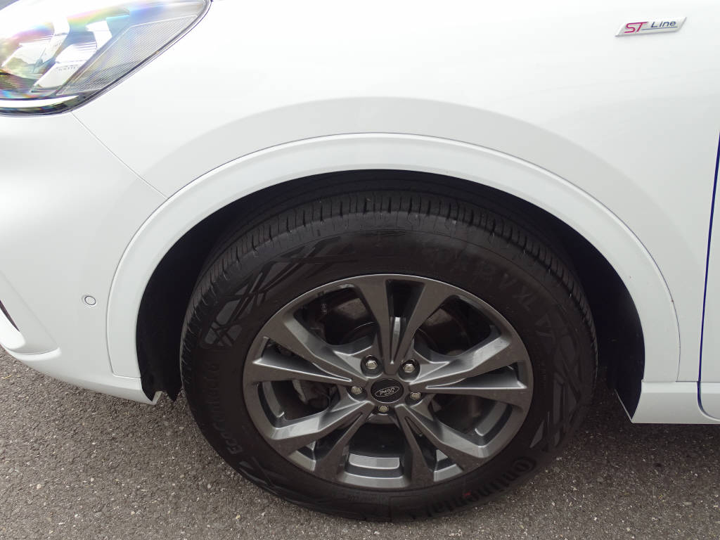 FORD Kuga 2.5 Hybrid ST-Line X 4x4-showroom-element-1