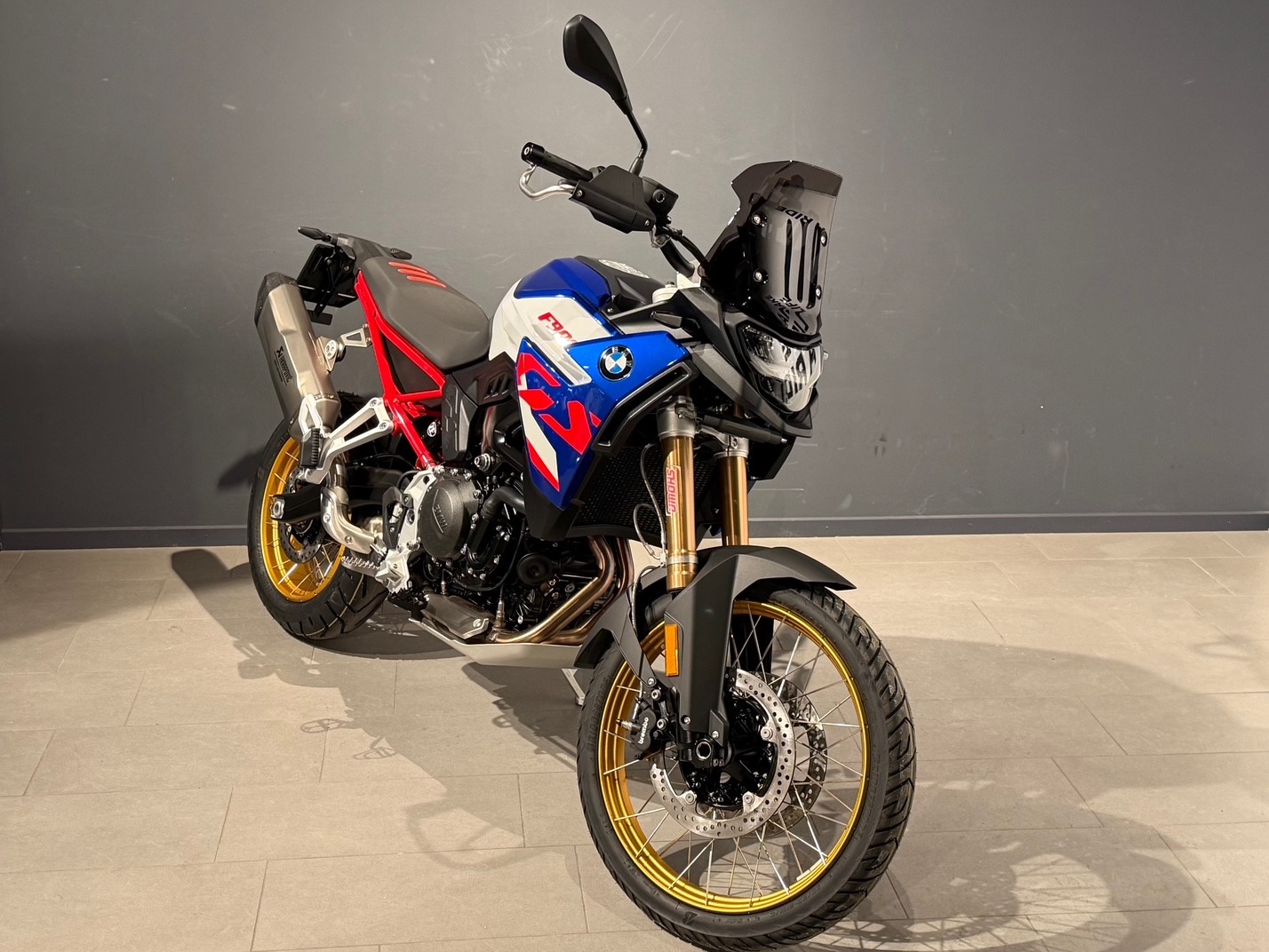 BMW F 900 GS-image-1