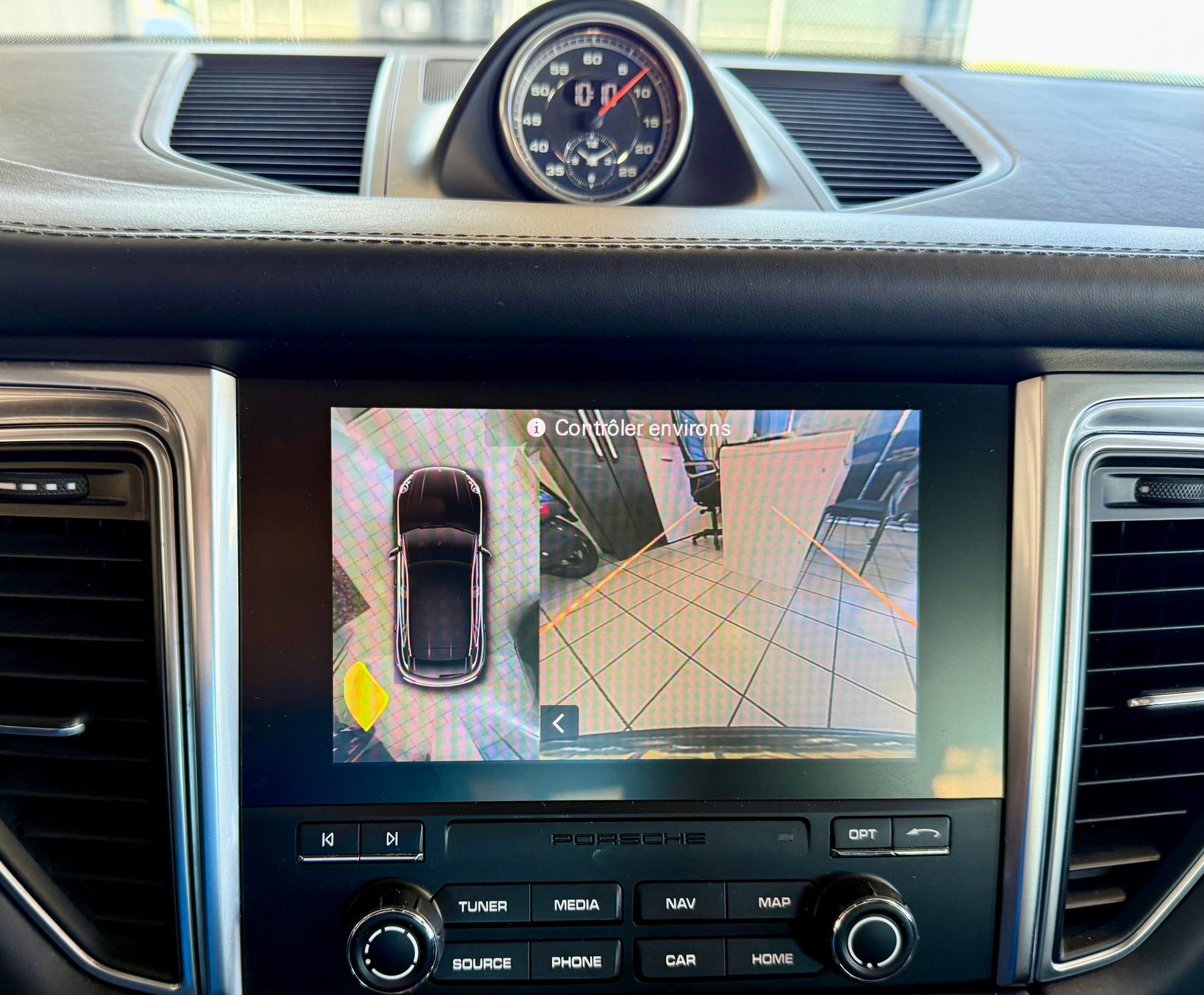 PORSCHE Macan Turbo Performance PDK-image-21