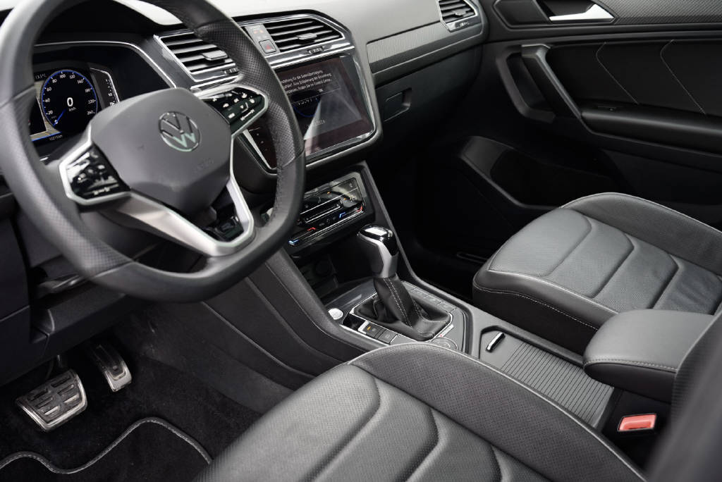 VW Tiguan Allspace 2.0 TSI R-Line DSG-image-9