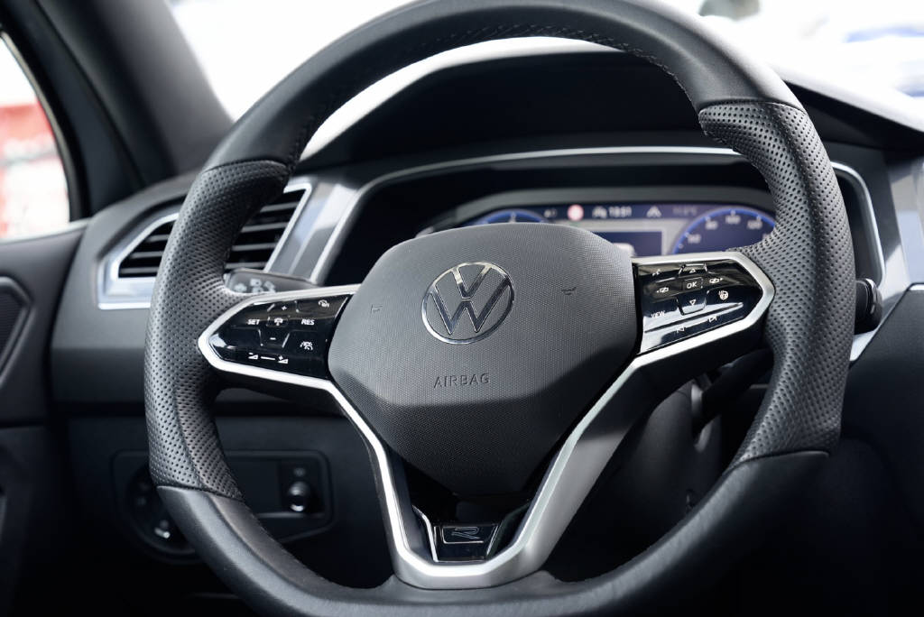 VW Tiguan Allspace 2.0 TSI R-Line DSG-image-13