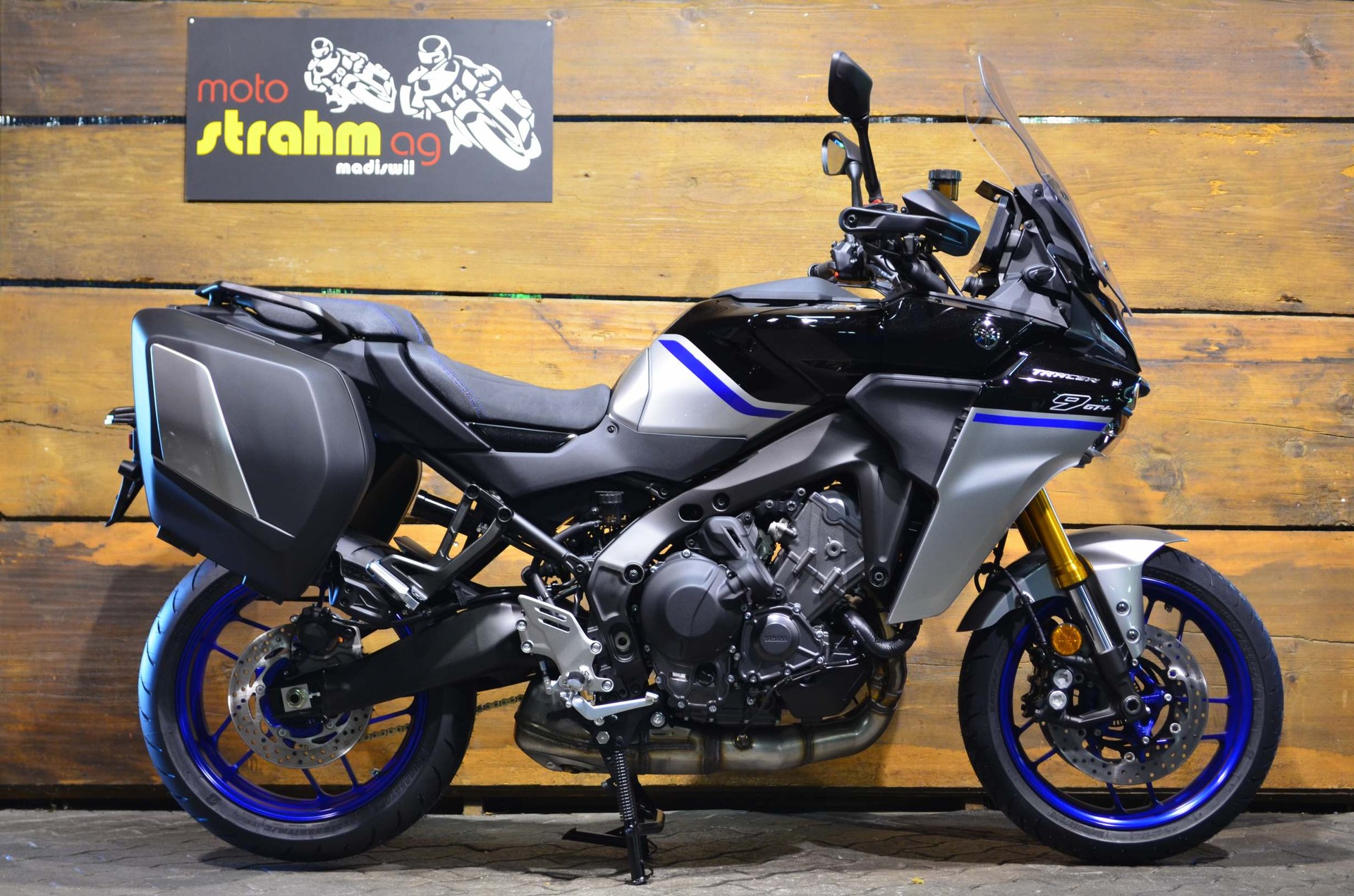YAMAHA Tracer 9 GT+ ABS Y-AMT-image-1