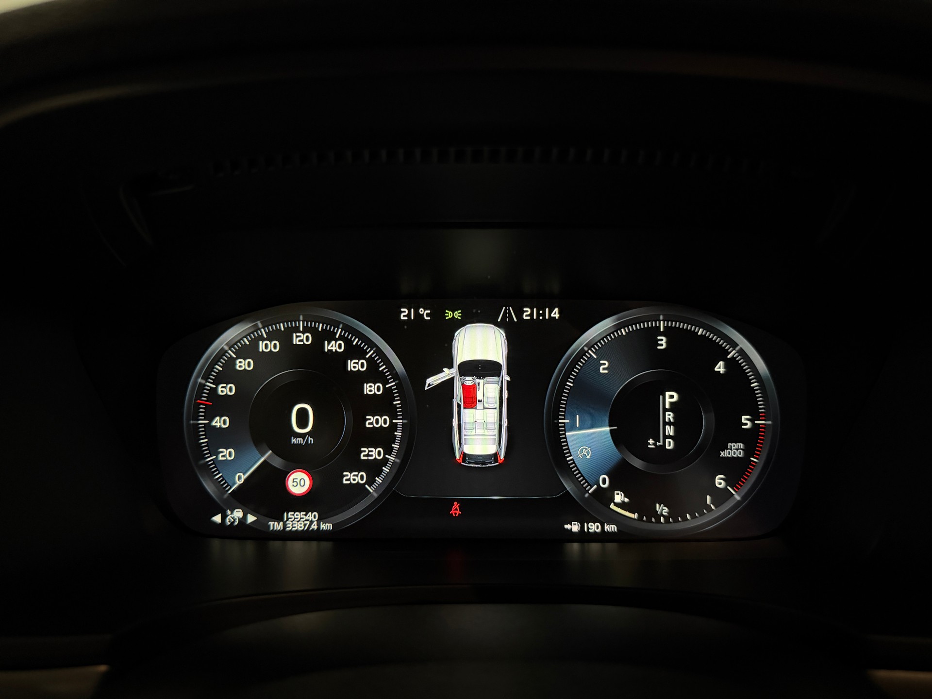 VOLVO V90 D4 Momentum Geartronic (CH)-image-11